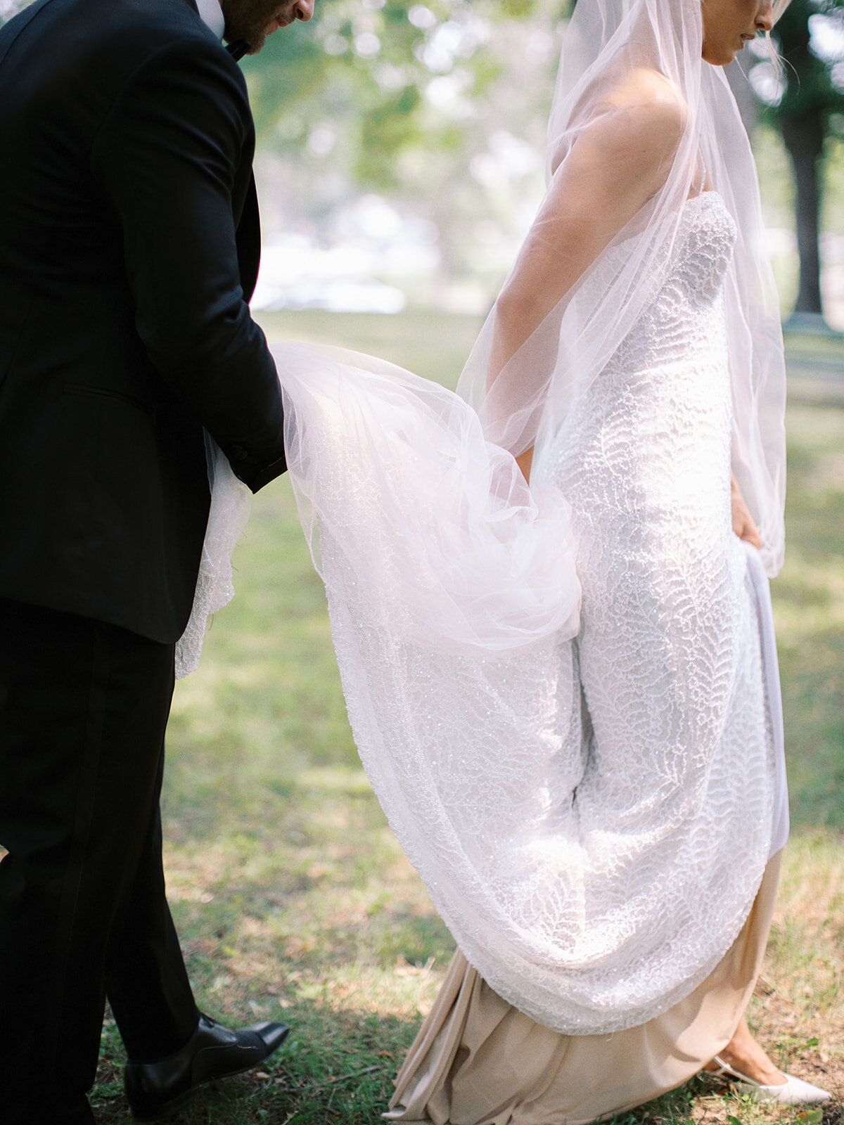 Lafayette_Club_Wedding_Photos_LaurenPage23-294