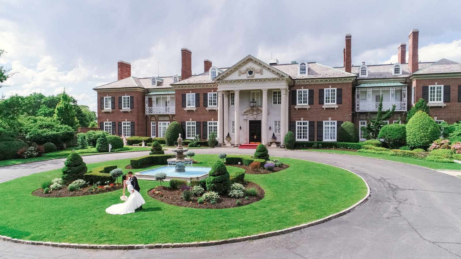 Wedding drone photography at Glen Cove Mansion