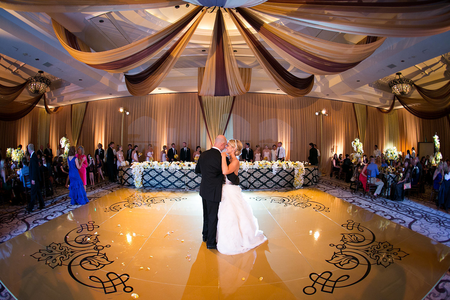 Spotlight on the first dance in the incredible St. Regis Monarch Beach