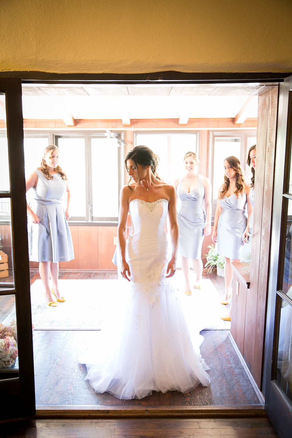 getting ready with bride and bridesmaids