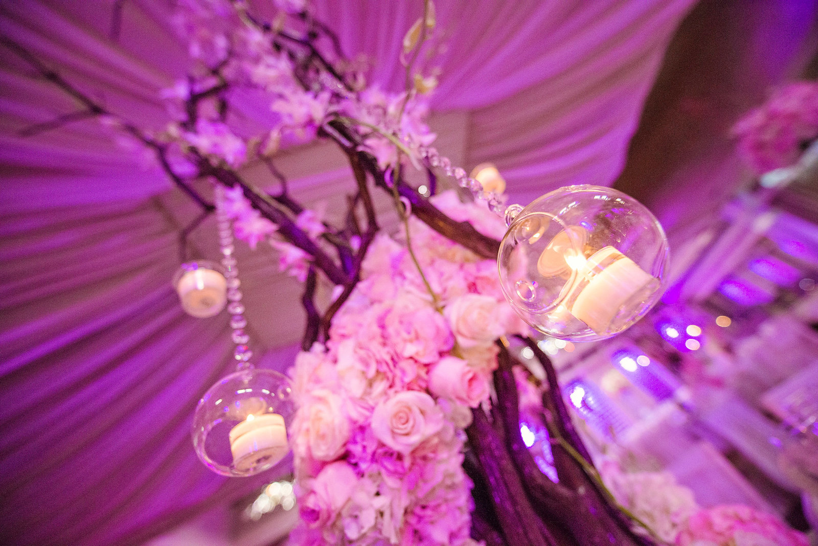 Luxurious wedding decor from Chateau Briand