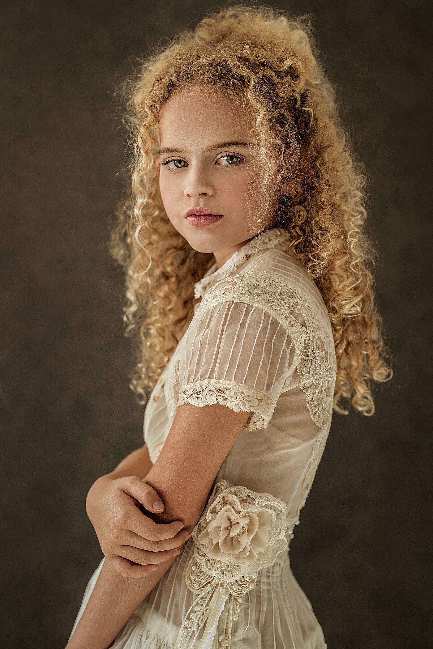 Girl-with-curl-by-Olessia-McGregor-Brisbane-Child-Creative-Fine-Art-Photographer