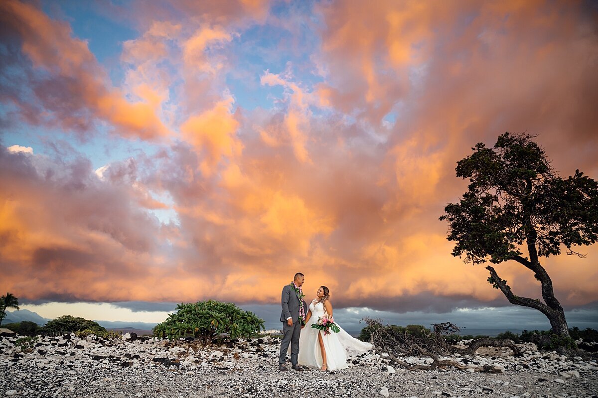 stunning sunset in hawaii during a wedding