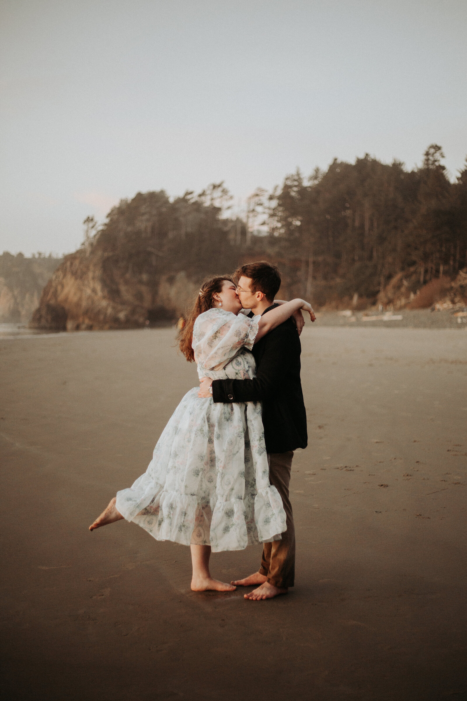 Whimsical Oregon Coast Engagement Shoot-80