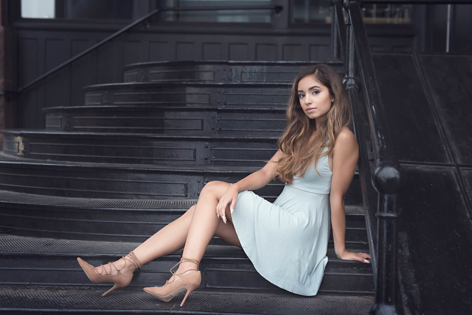 Glamorous senior pictures on steps latina Midwest