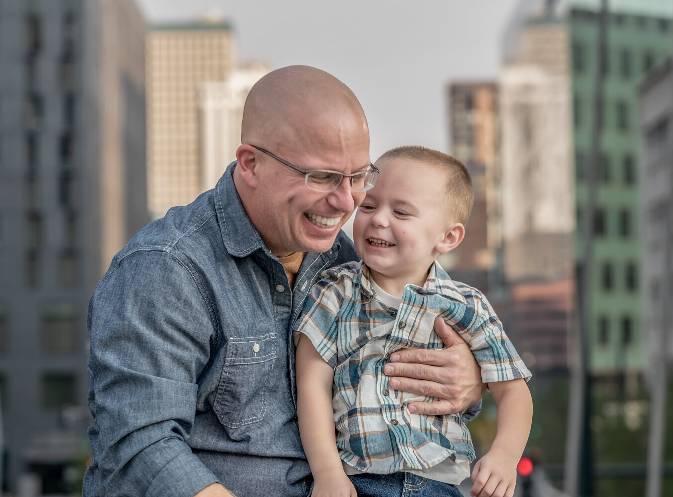 Epic Downtown Denver Family Session (7 of 10)