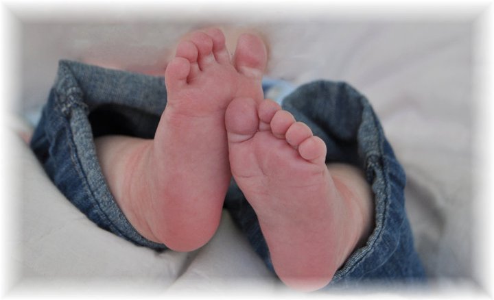 baby feet 2