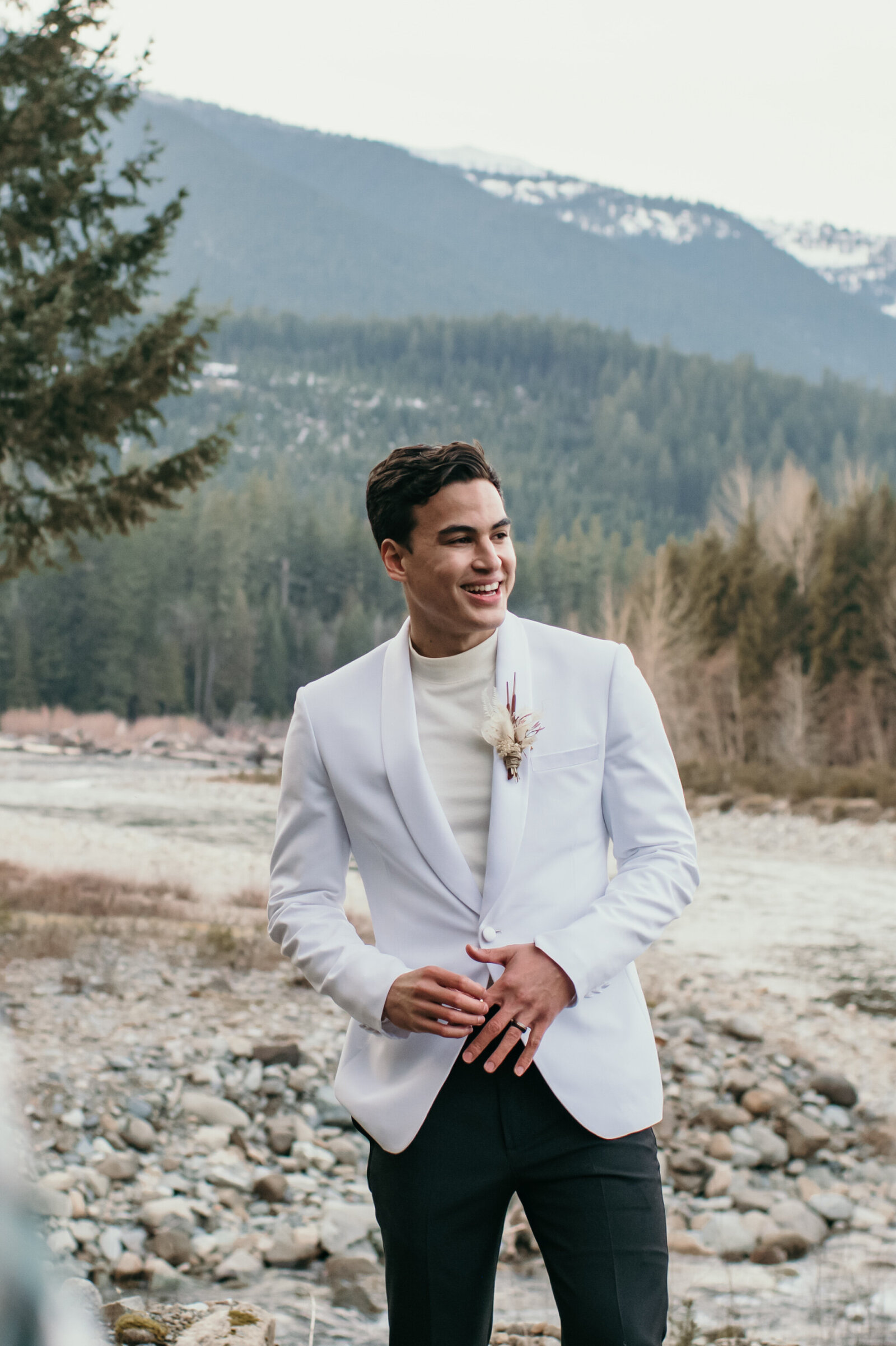 Mt. Rainier Elopement (@amber_photography_studio)-220