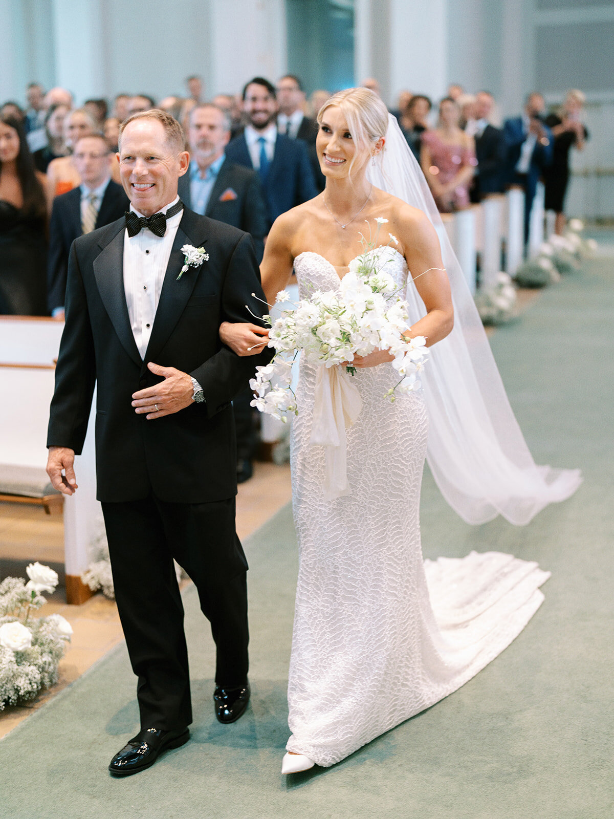 Lafayette_Club_Wedding_Photos_LaurenPage23-690
