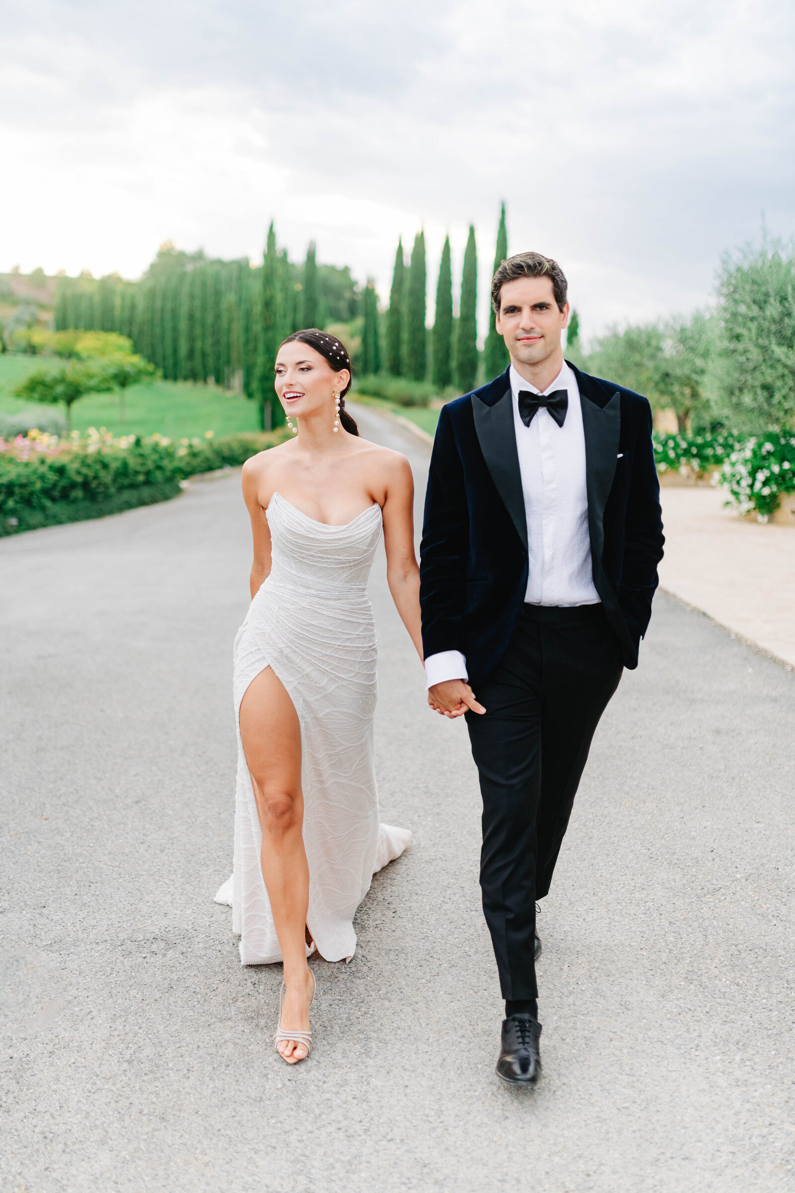 Morgane Ball Photographer Wedding Engagement Couple  Tuscany Italy luxury