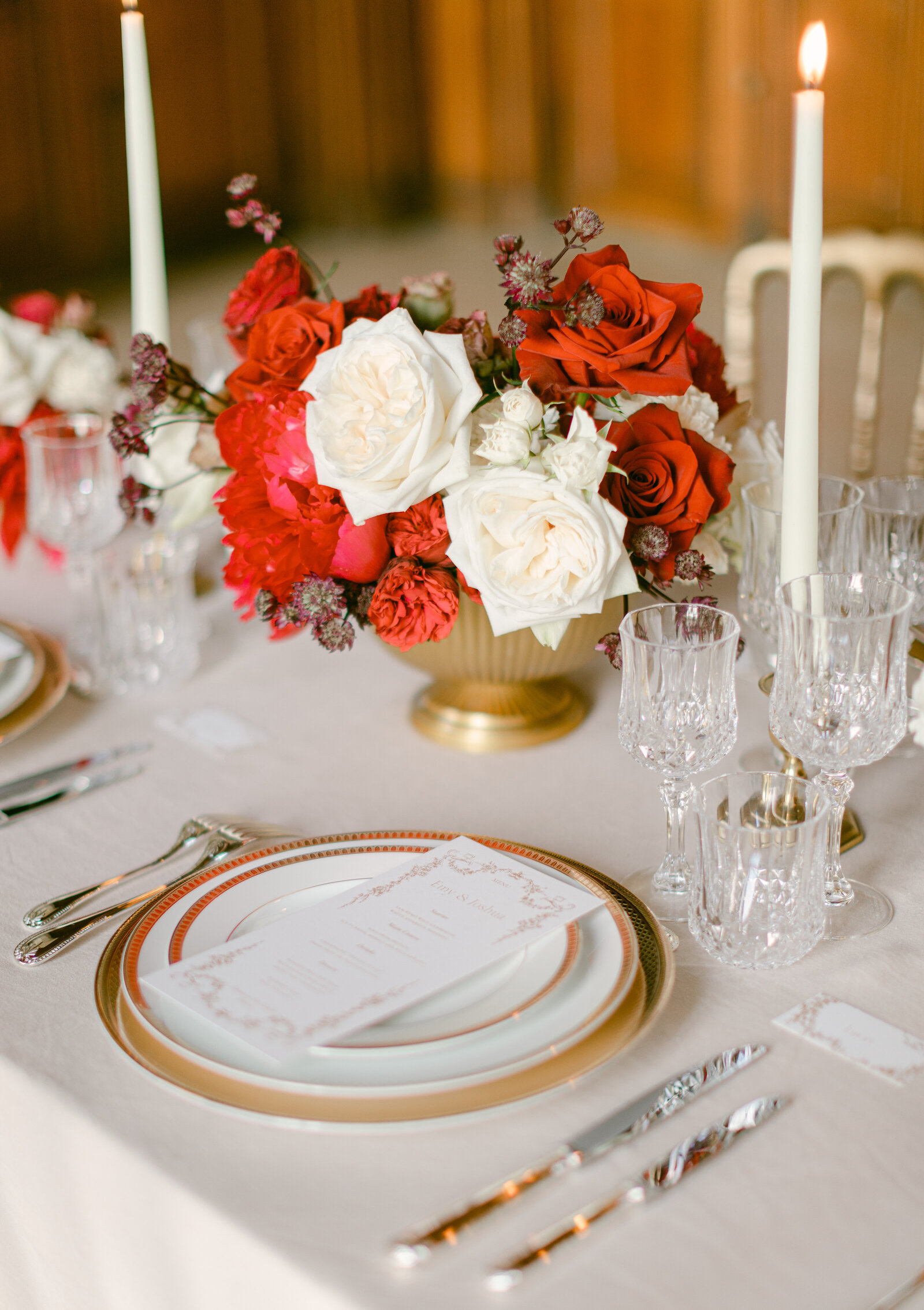luxury_wedding_table_red_gold-3