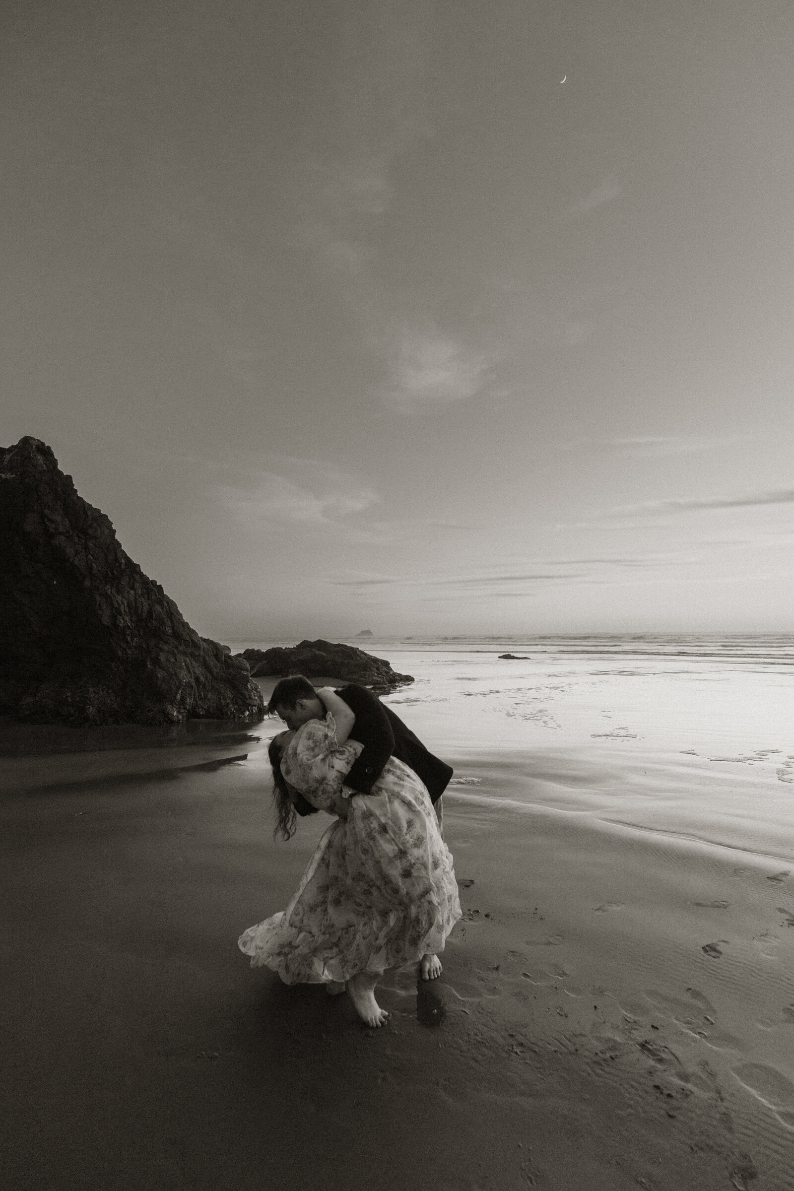 Whimsical Oregon Coast Engagement Shoot-85