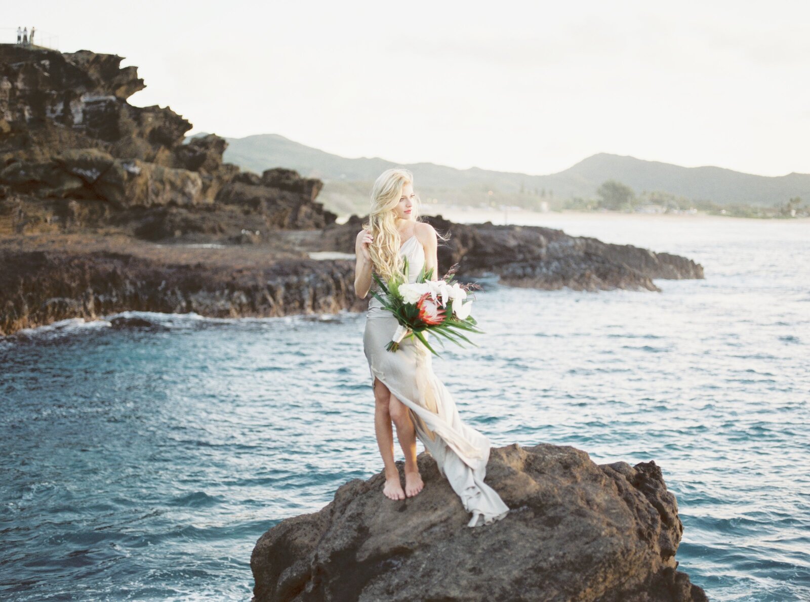 adventurous bride in hawaii