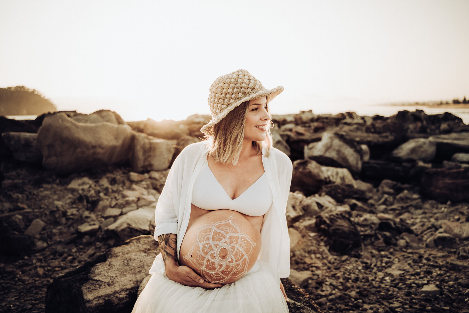 MountMaunganui-photographer-maternity-beach-water-38-2