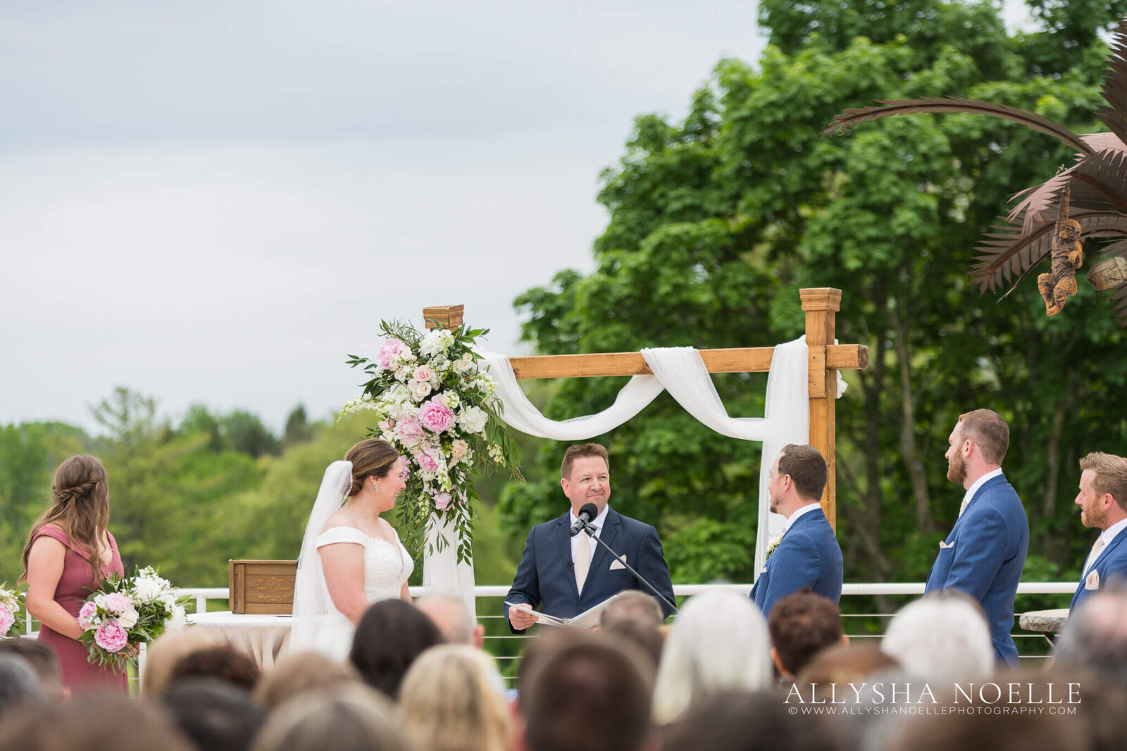 Wedding-at-River-Club-of-Mequon-615