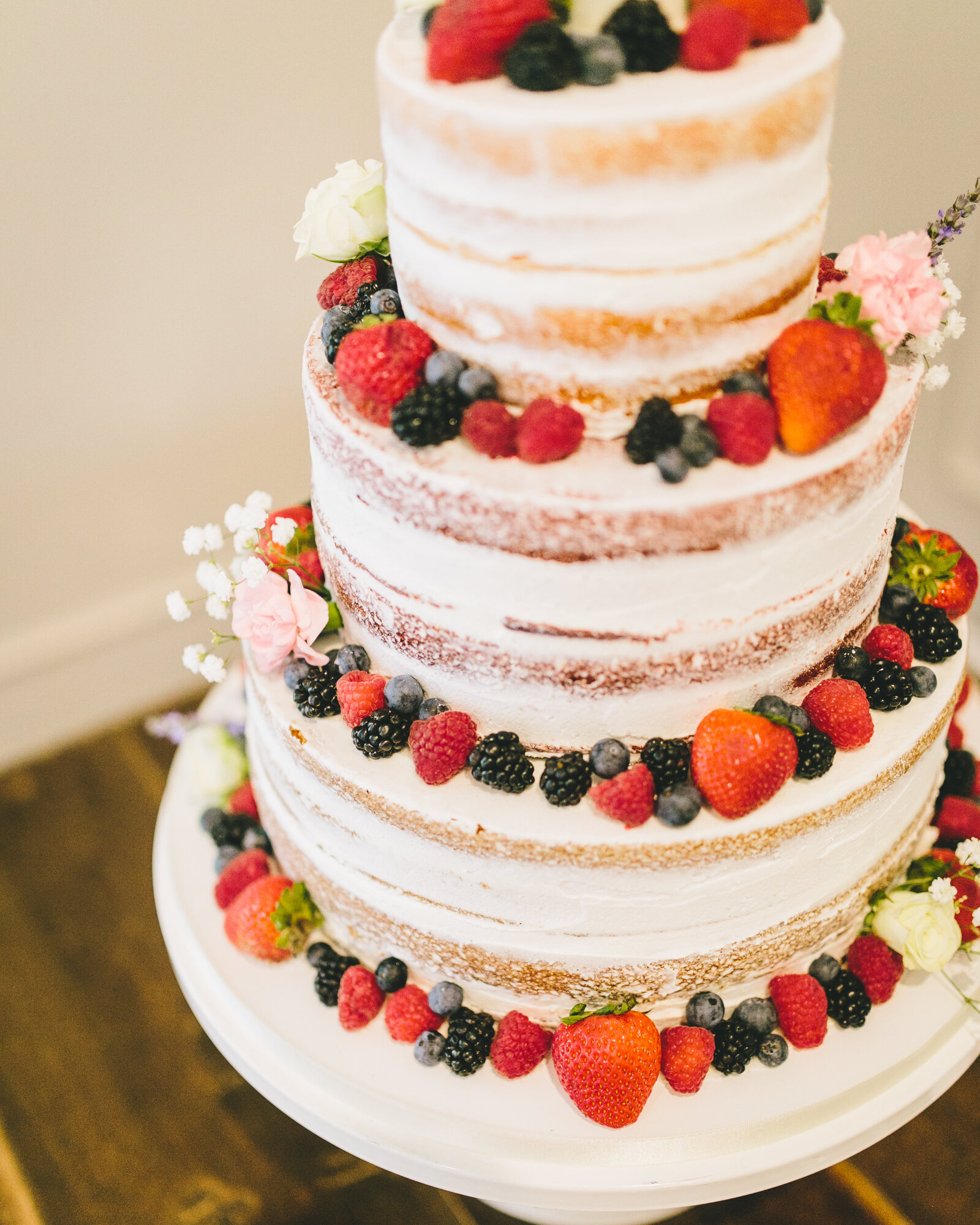 Textured-Organic-Wedding-Cake-Ashley-Cakes-21