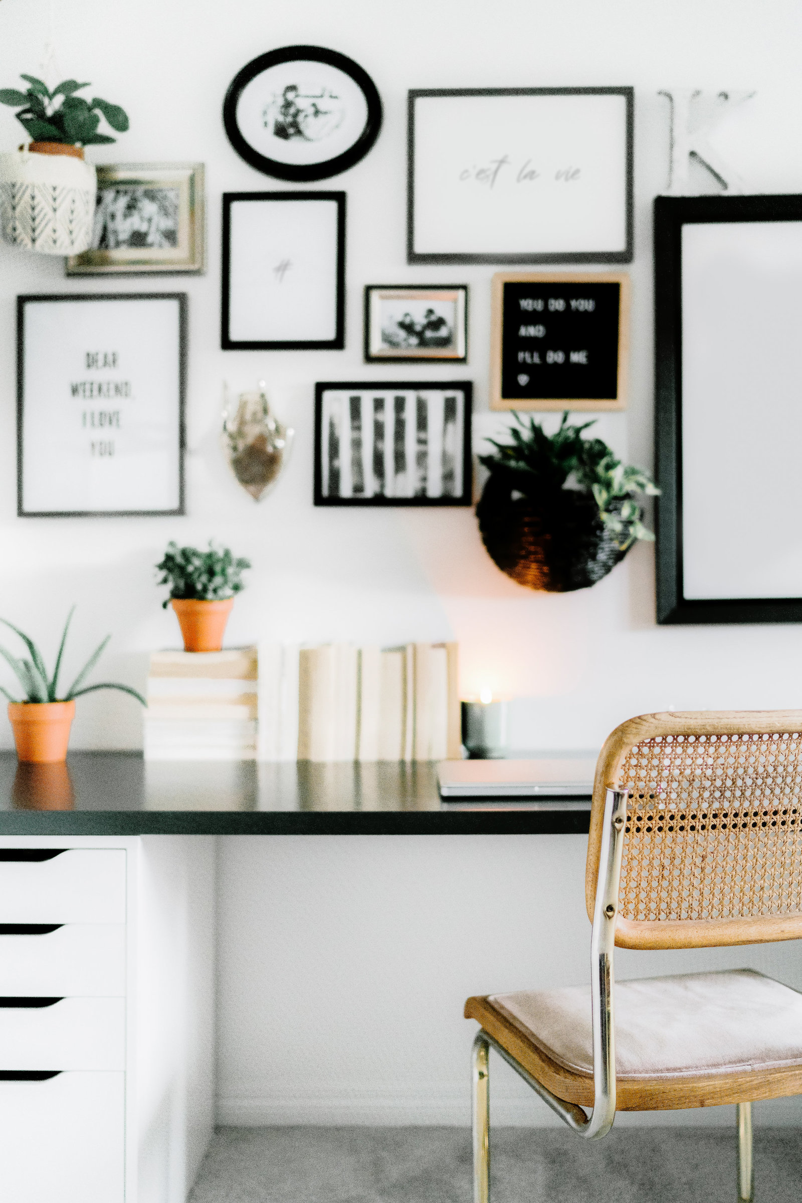 haute-stock-photography-laptop-and-chill-final-23