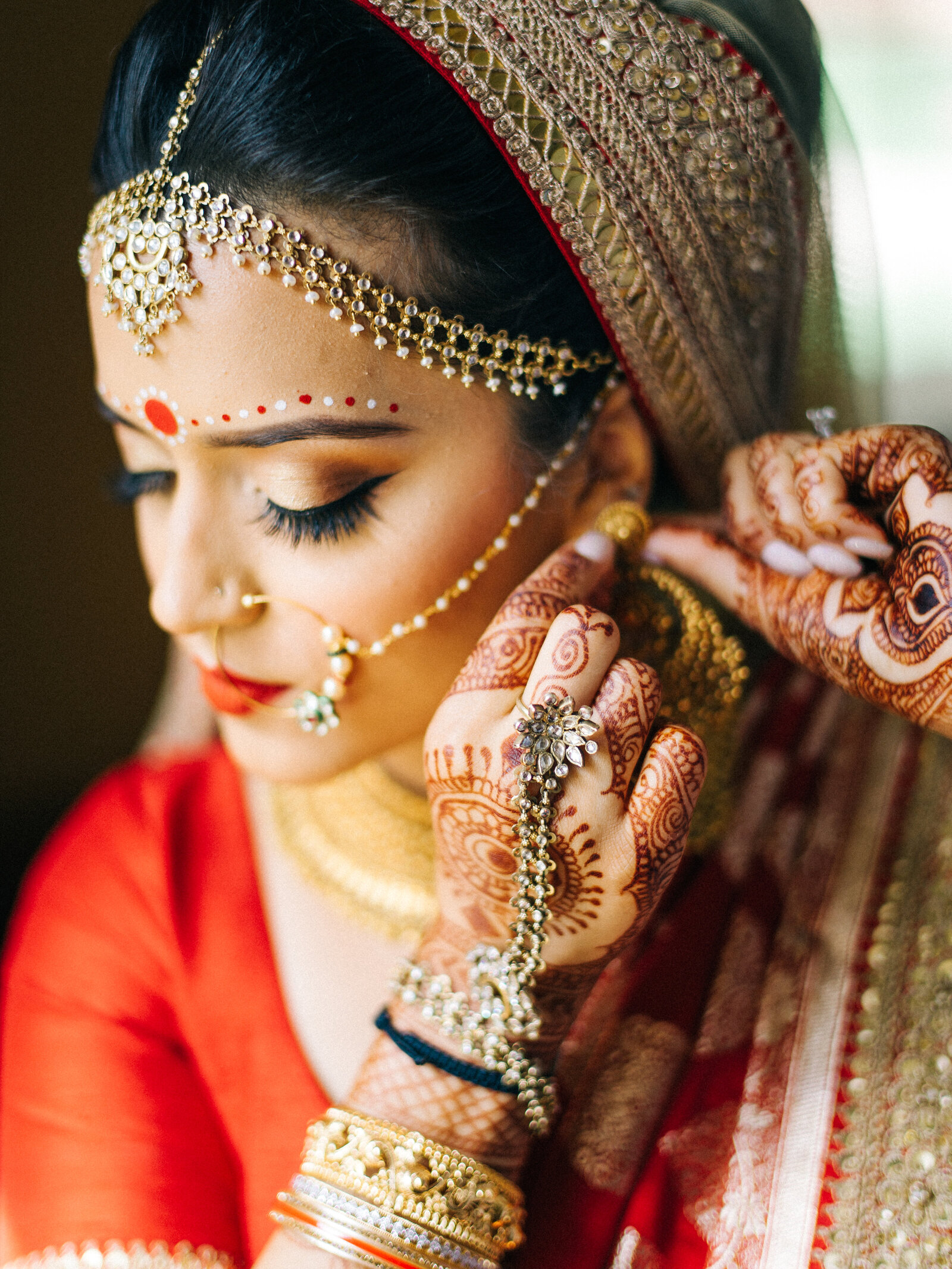 008-sean-cook-wedding-photography-indian-bride-makeup