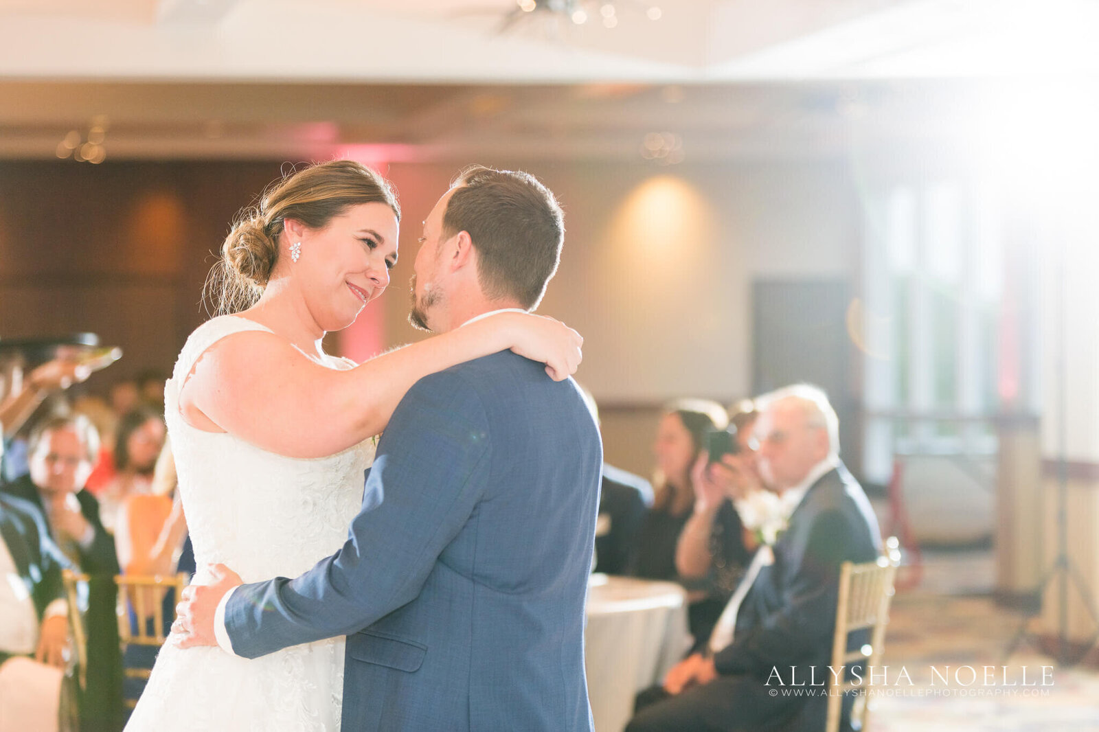 Wedding-at-River-Club-of-Mequon-756