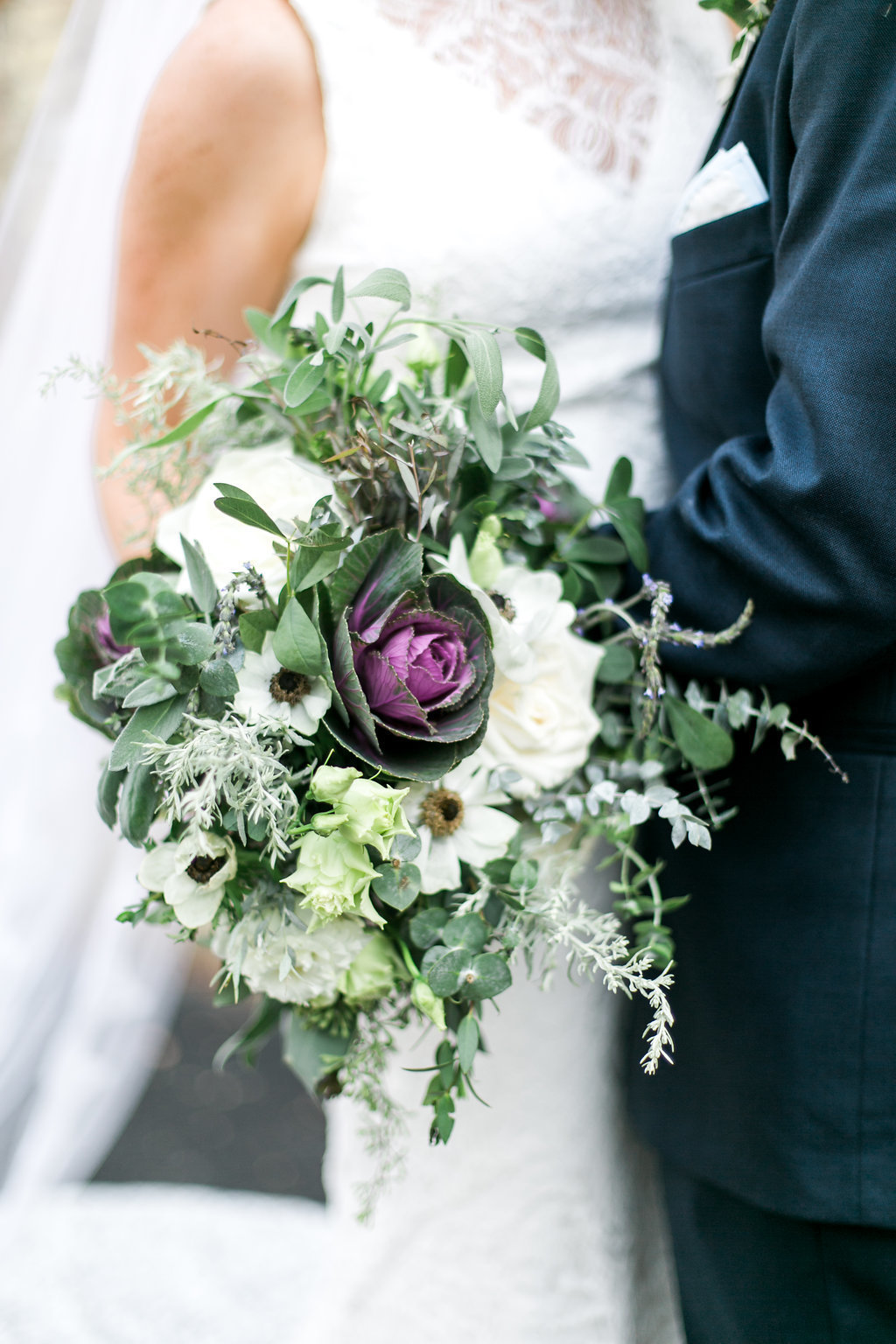 white-green-wedding-bouquet-milwaukee-wisconsin-florist