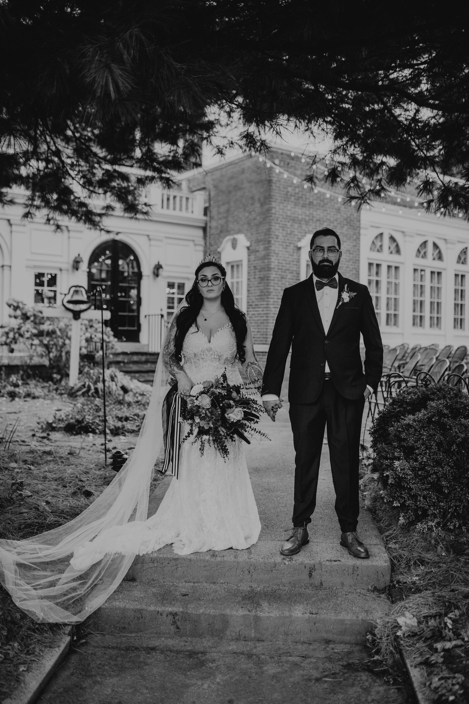 GARNET DAHLIA _ GENERAL SUTTER INN _ LITITZ _ PA WEDDING (65)