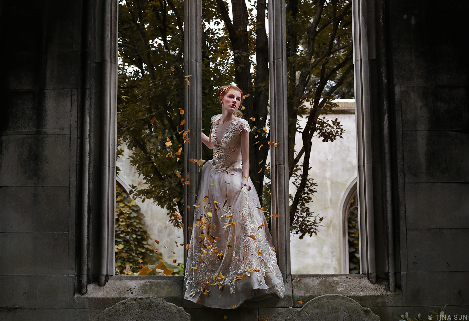 Eos-embroidered-tulle-botanical-wedding-dress-JoanneFlemingDesign_TinaSunPhoto (2)