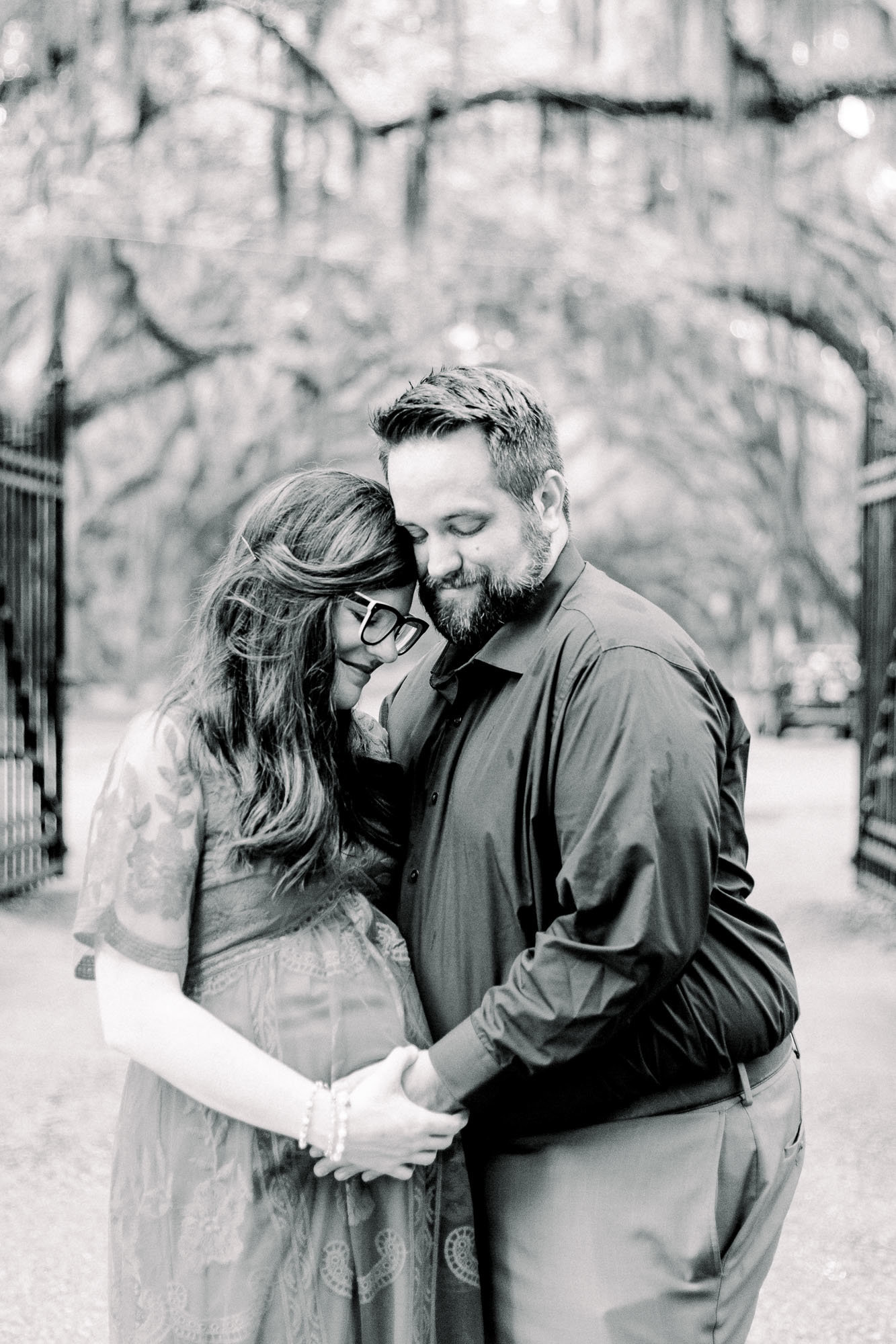 Couples portraits in Historic Savannah, Georgia captured by Staci Addison Photography