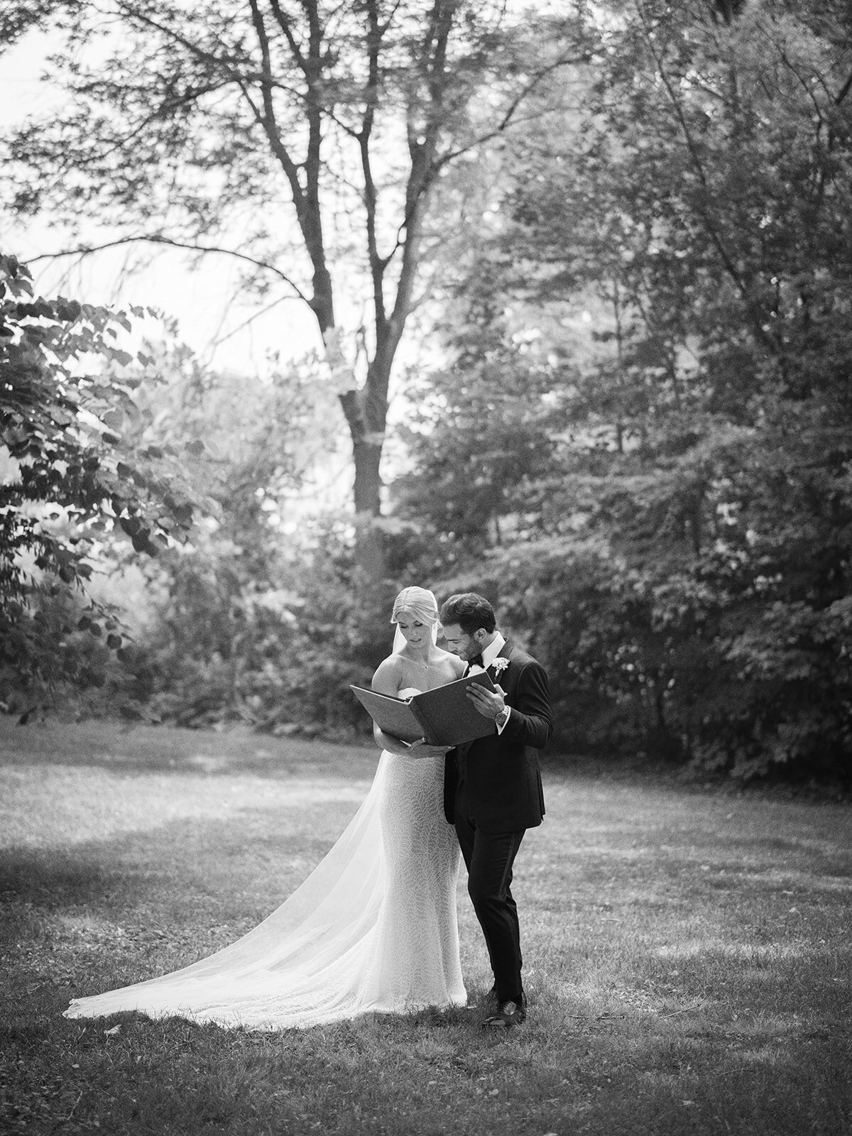 Lafayette_Club_Wedding_Photos_LaurenPage23-304