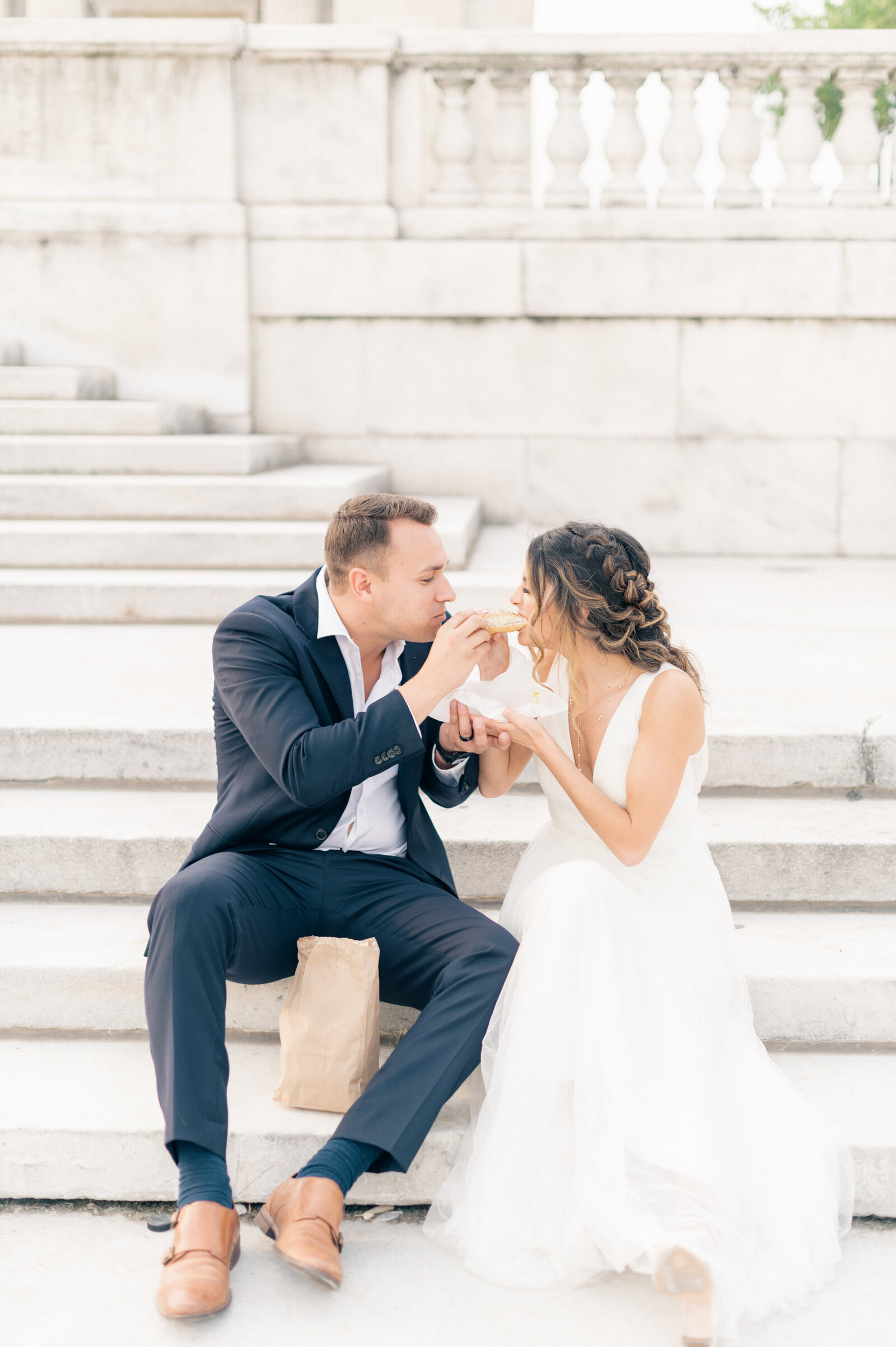 chicago rookery building and board of trade and museum campus wedding photos-8334