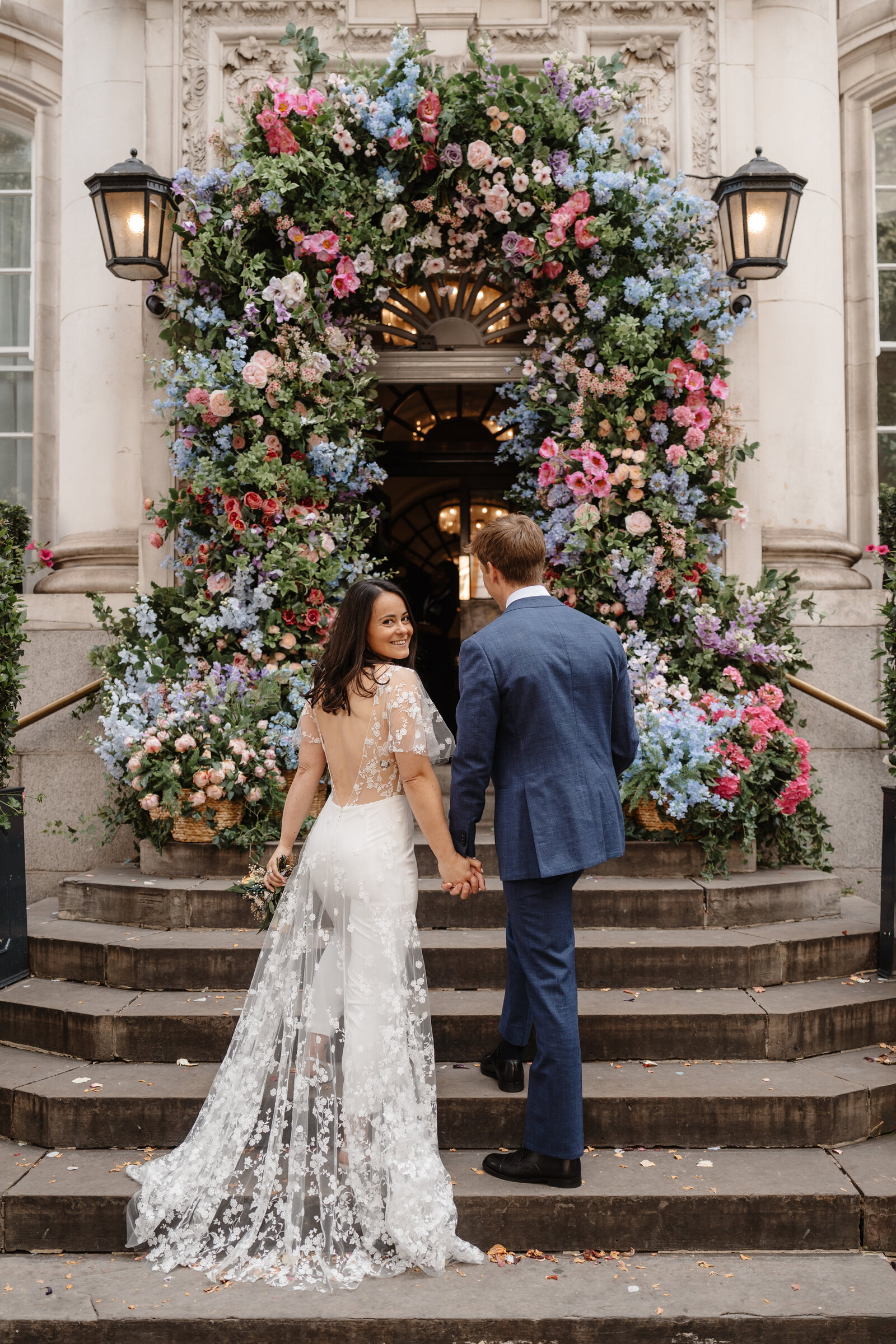 Ben & Ella - 23.05.25 -  Chelsea Town Hall, 2Confetti & Photos on the Steps 55