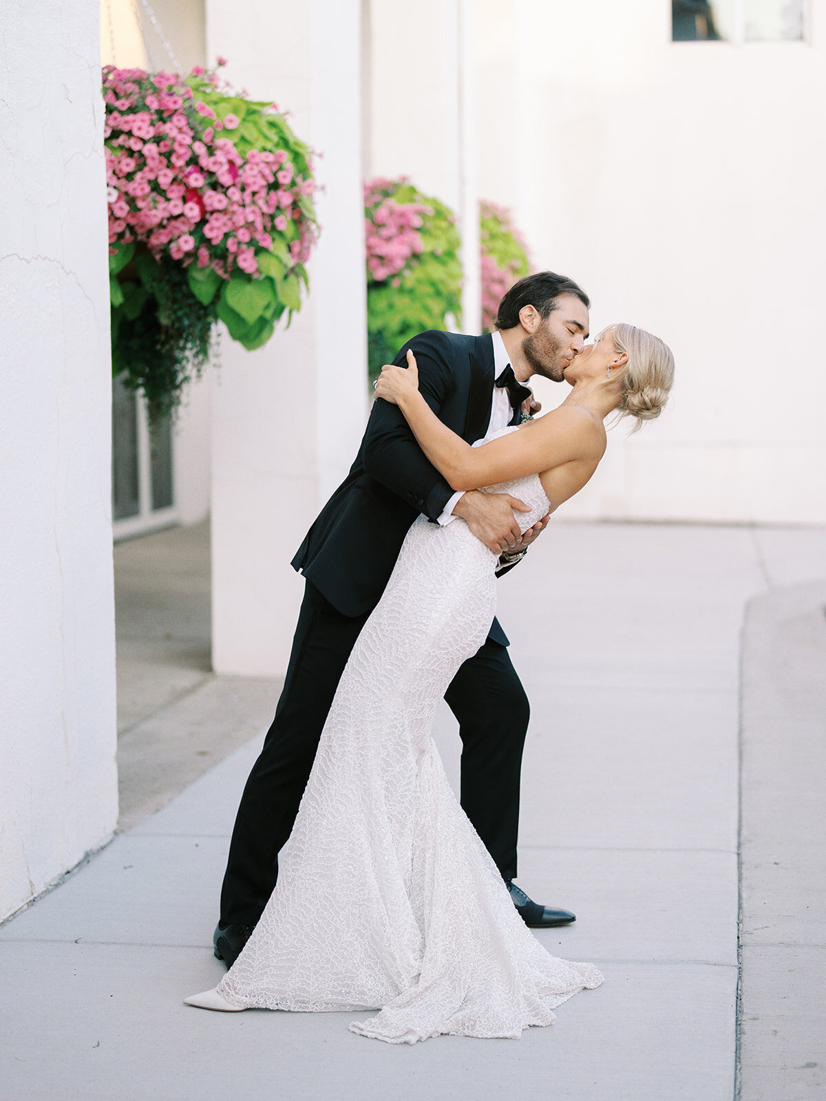 Lafayette_Club_Wedding_Photos_LaurenPage23-1300