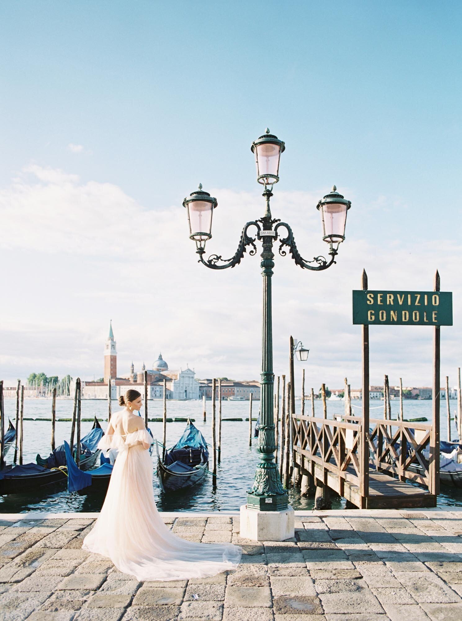 Bride at the Venice harbour