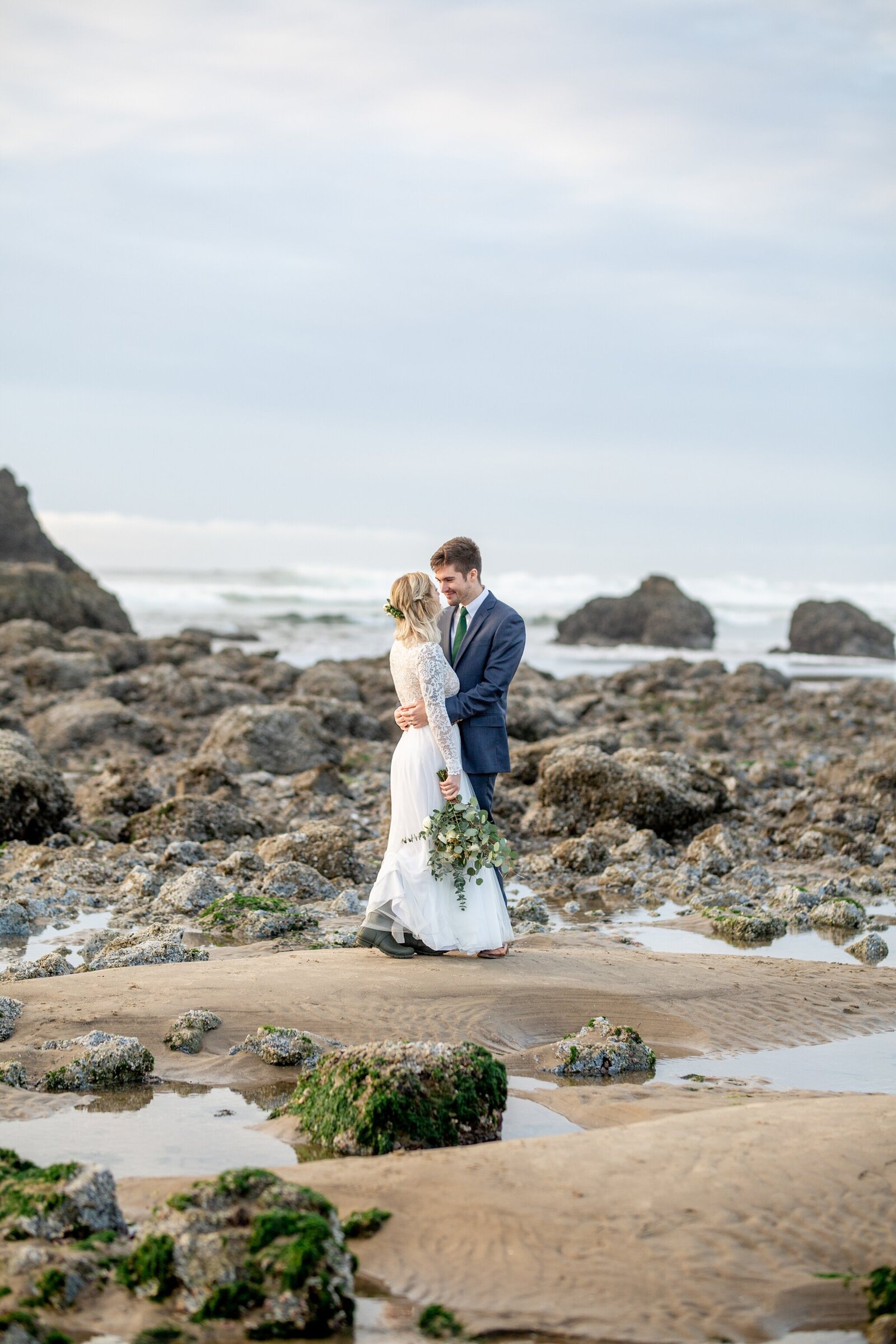 Cannon Beach-Wedding-Photographer-33
