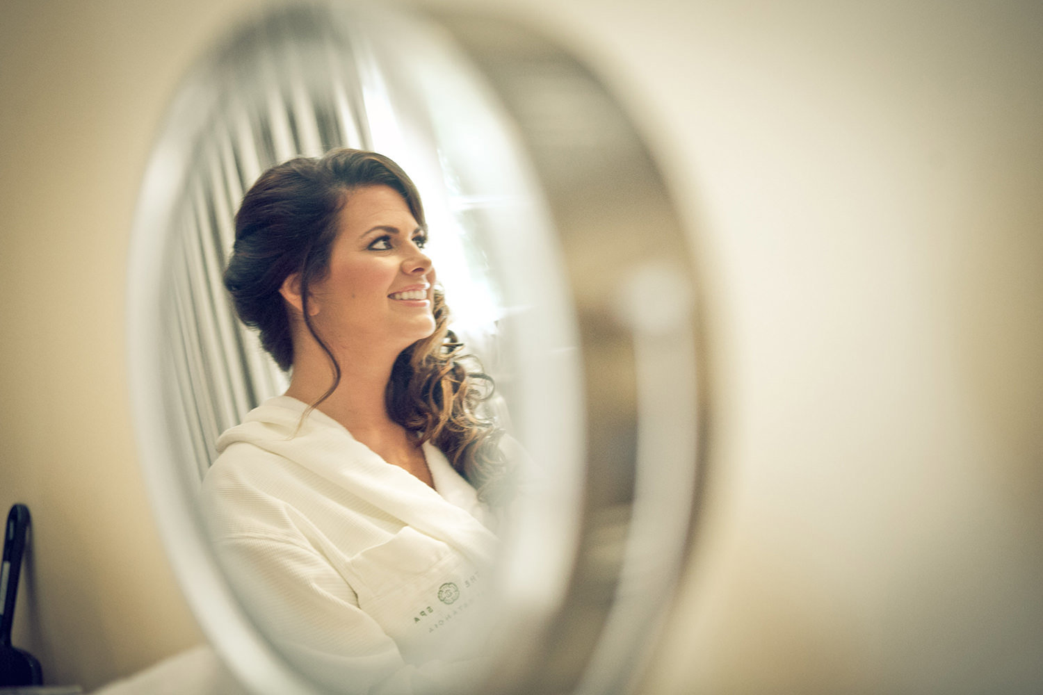 Framing the bride in the mirror