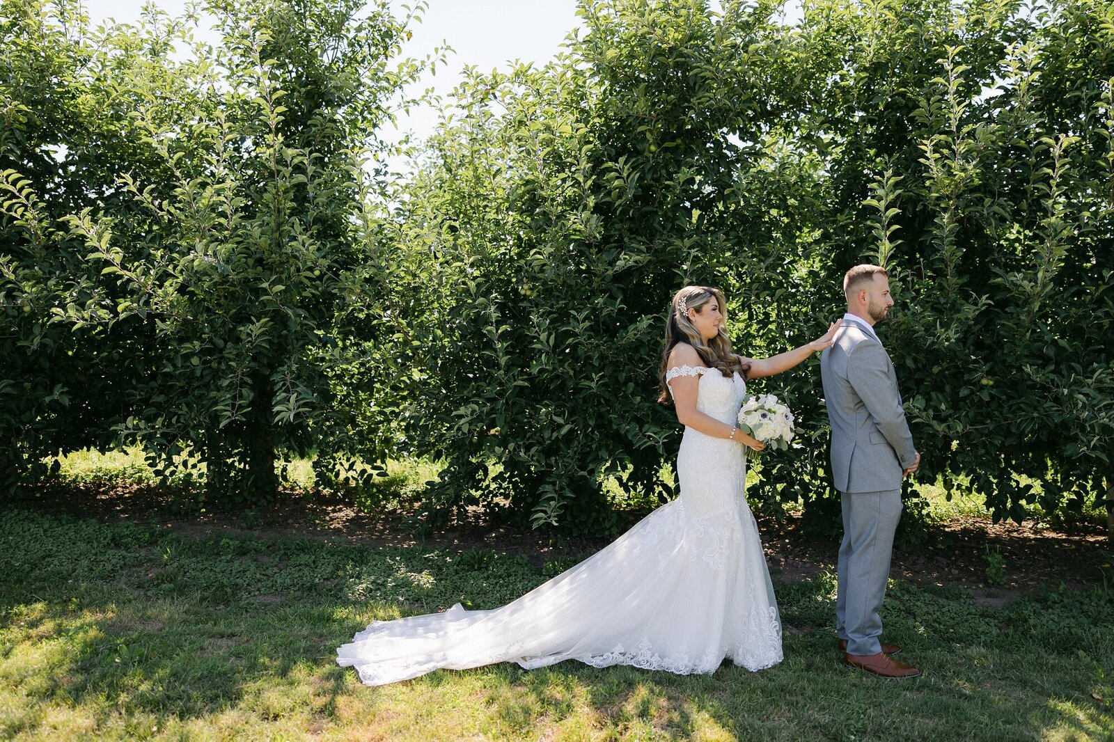 Lyman-orchards-wedding-ct-wedding-group-middlefield-ct-amberworks-floral-1
