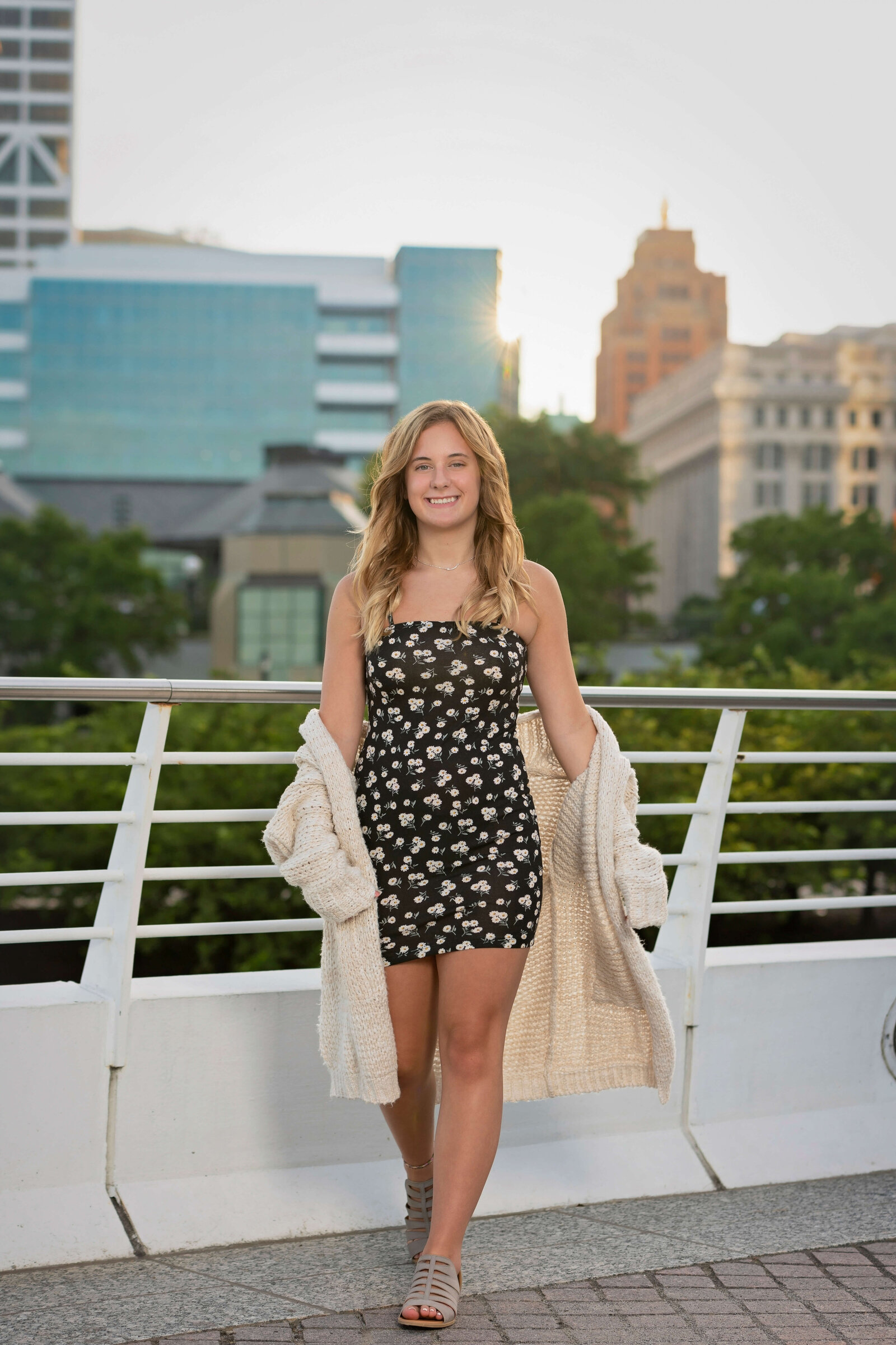 Senior-Pictures-Downtown-MKE-Wisconsin-55