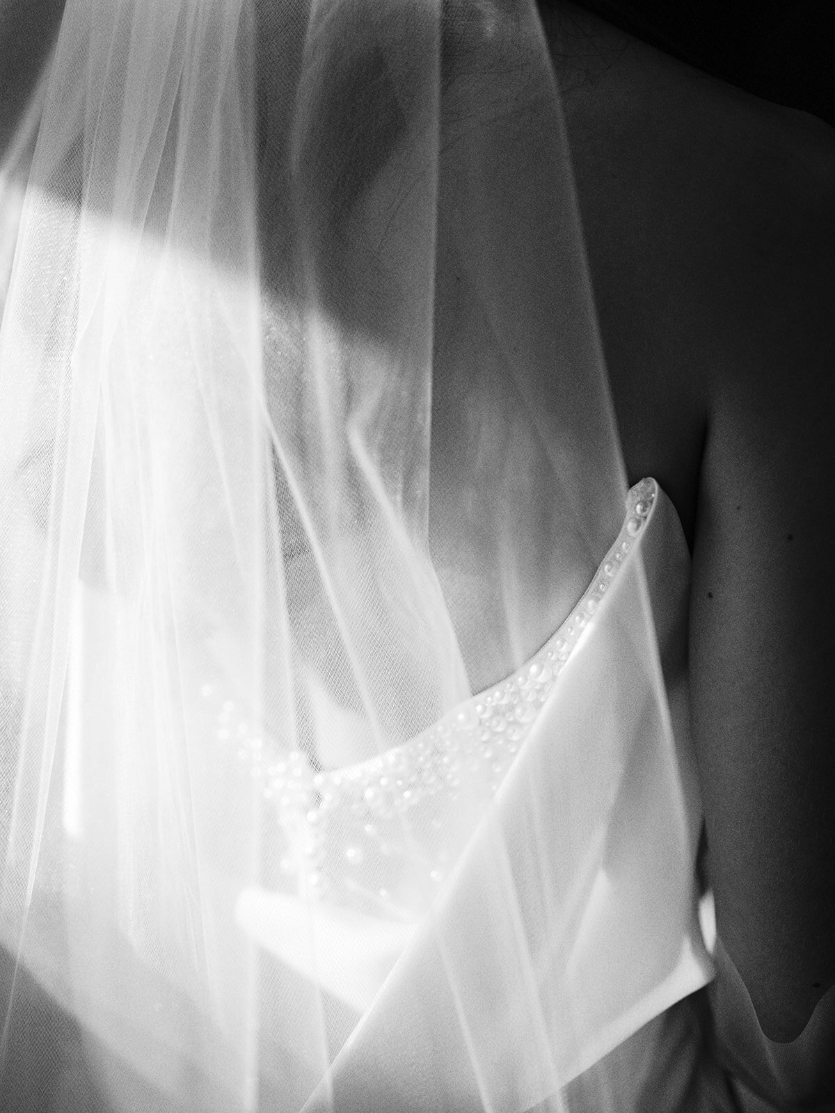 Chicago_Wedding_Photographer_LaurenPage23-33