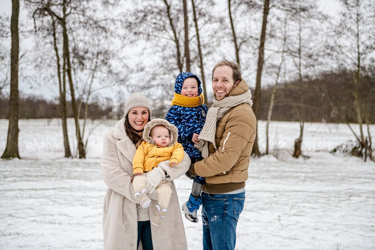 Wintershoot, winterfoto's, gezinsfoto's in de winter, fotograaf Friesland (5)