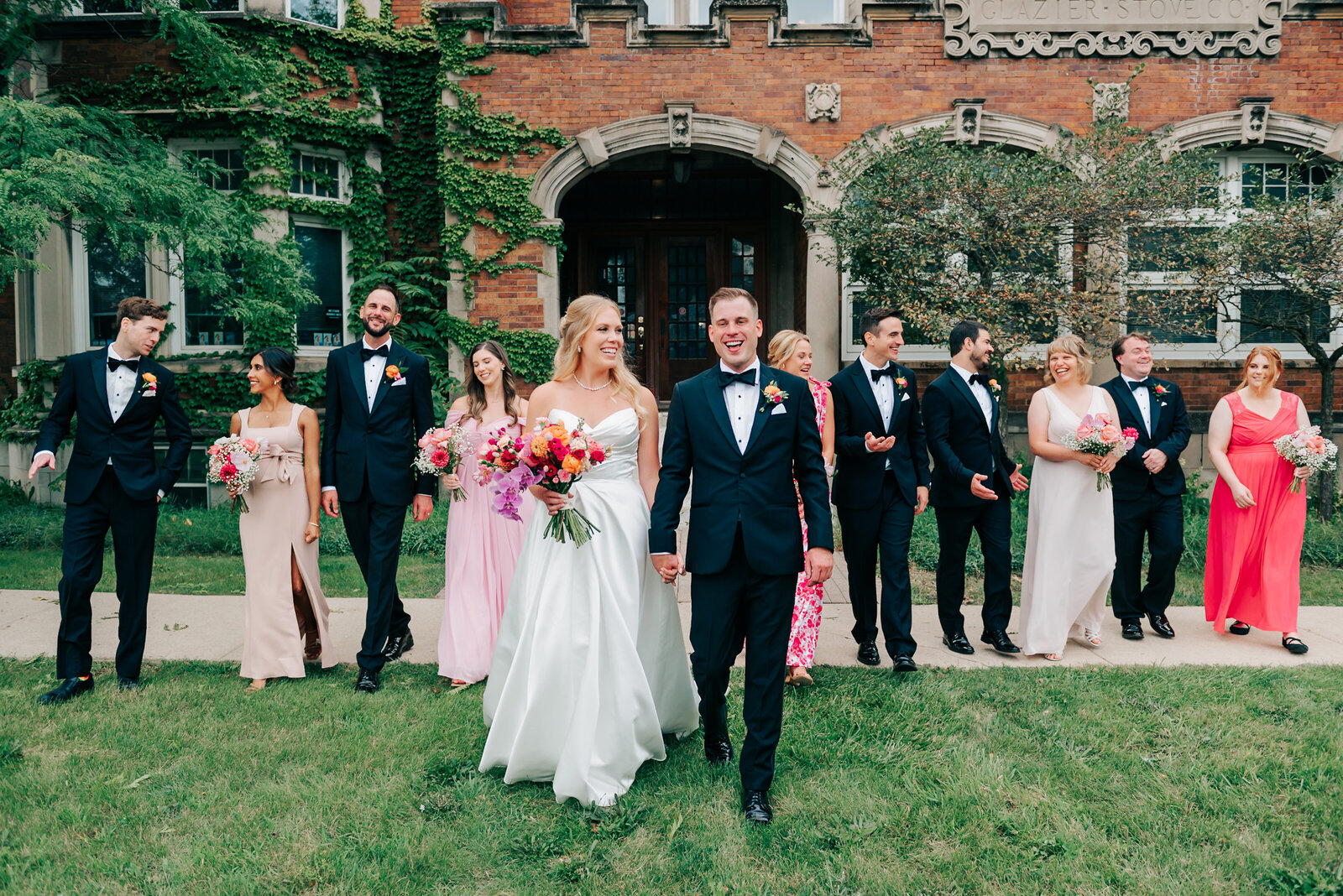 ANN-ARBOR-WEDDING-PHOTOGRAPHER-CAPTURED-BY-KELSEY-COLLINS-OFF-MAIN-SCHEETS-WEB-34