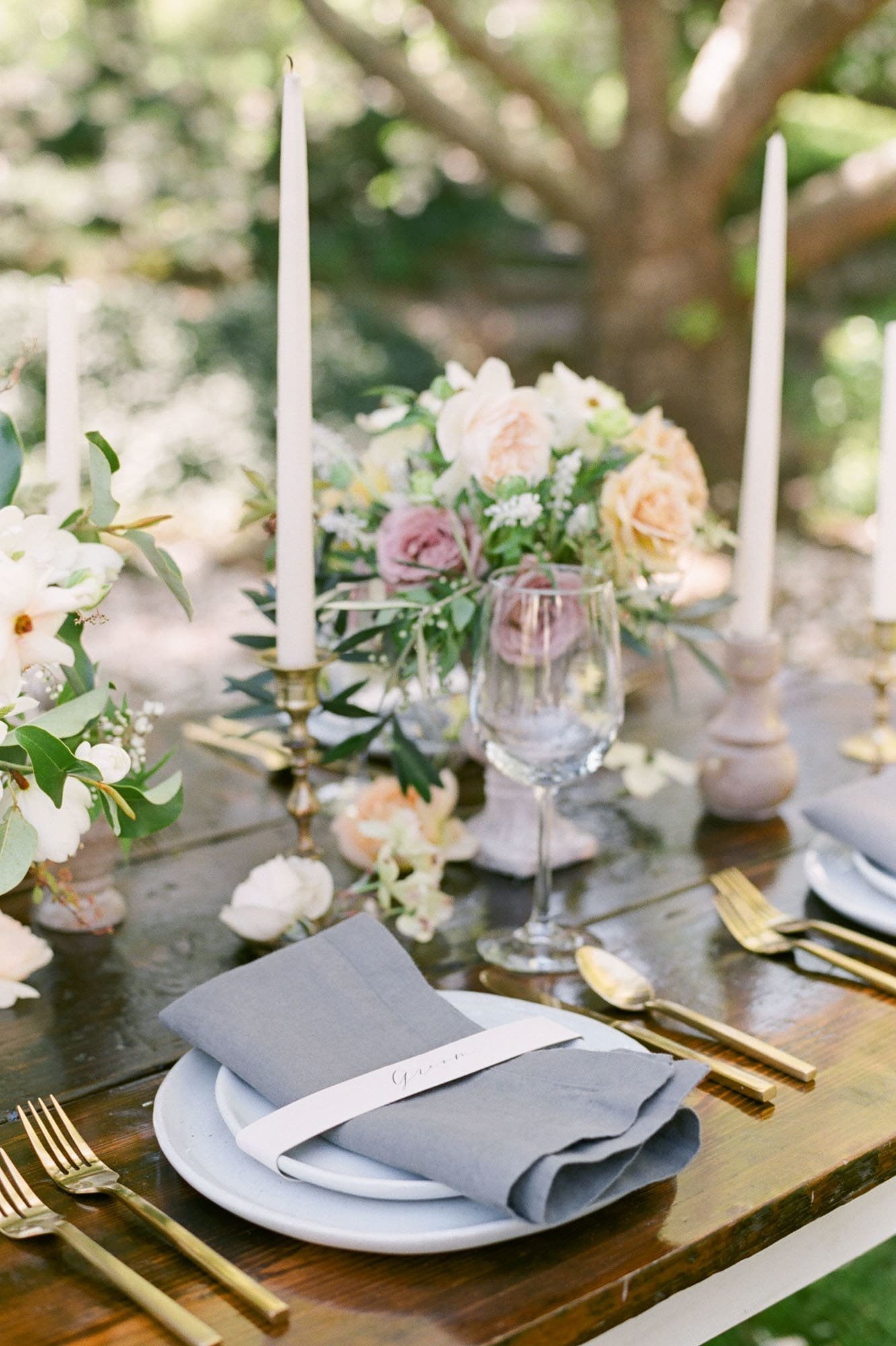 Styled tablescape at Columbia River Gorge wedding