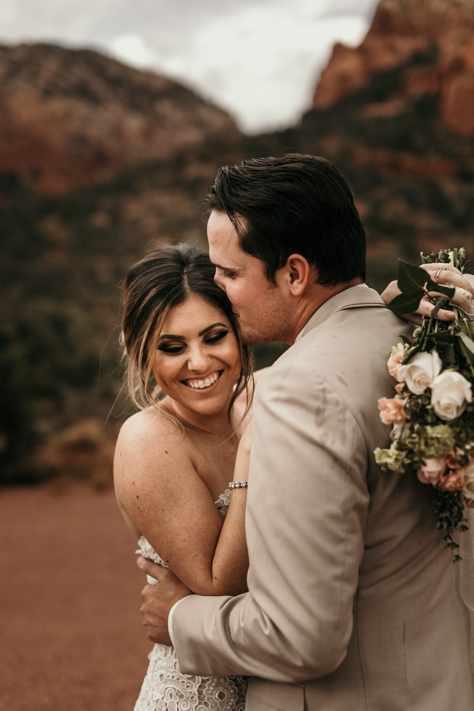 Couple elope in Sedona Arizona