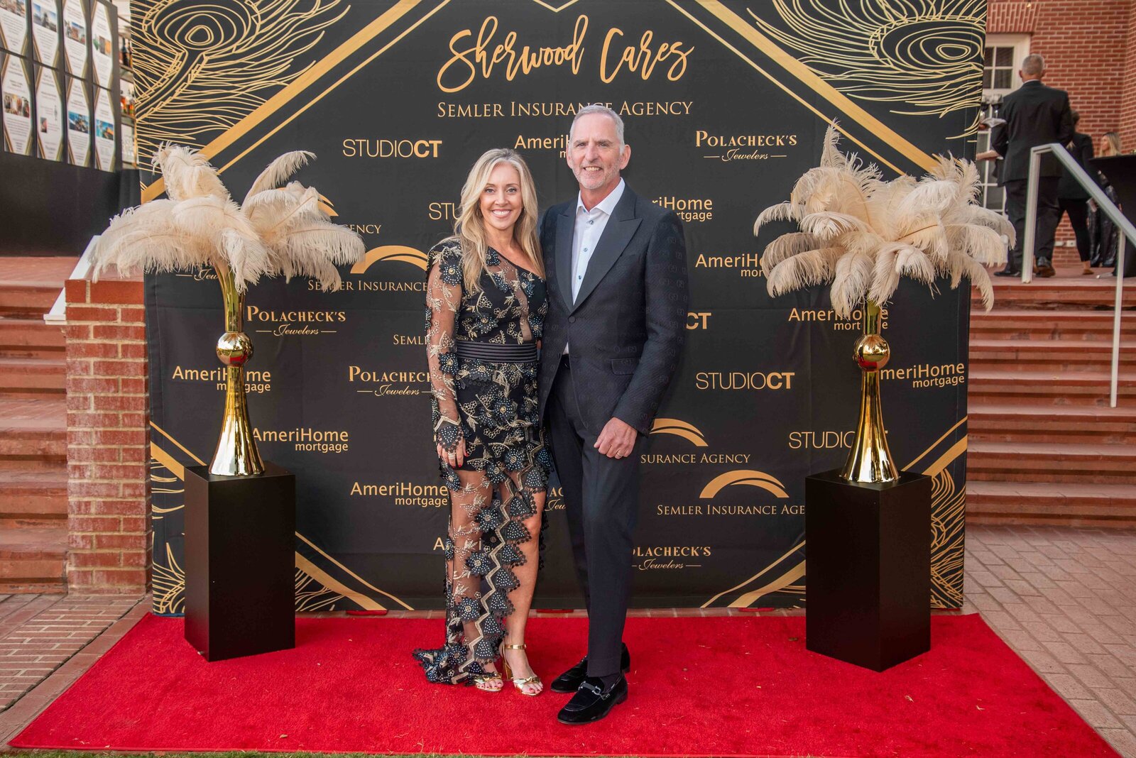 Maria-McCarthy-Photography-corporate-fundraiser-Sherwood-Cares-gala-step-repeat