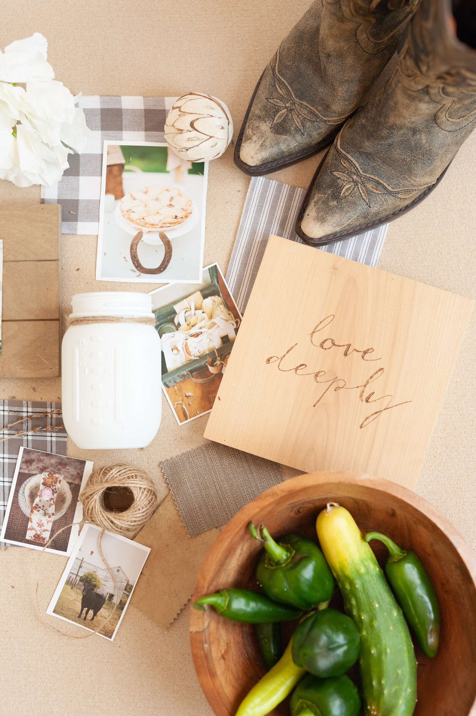 Farmers Daughter at Walston Pond_Jenna Shriver Photography_Ribbon and Ink-25