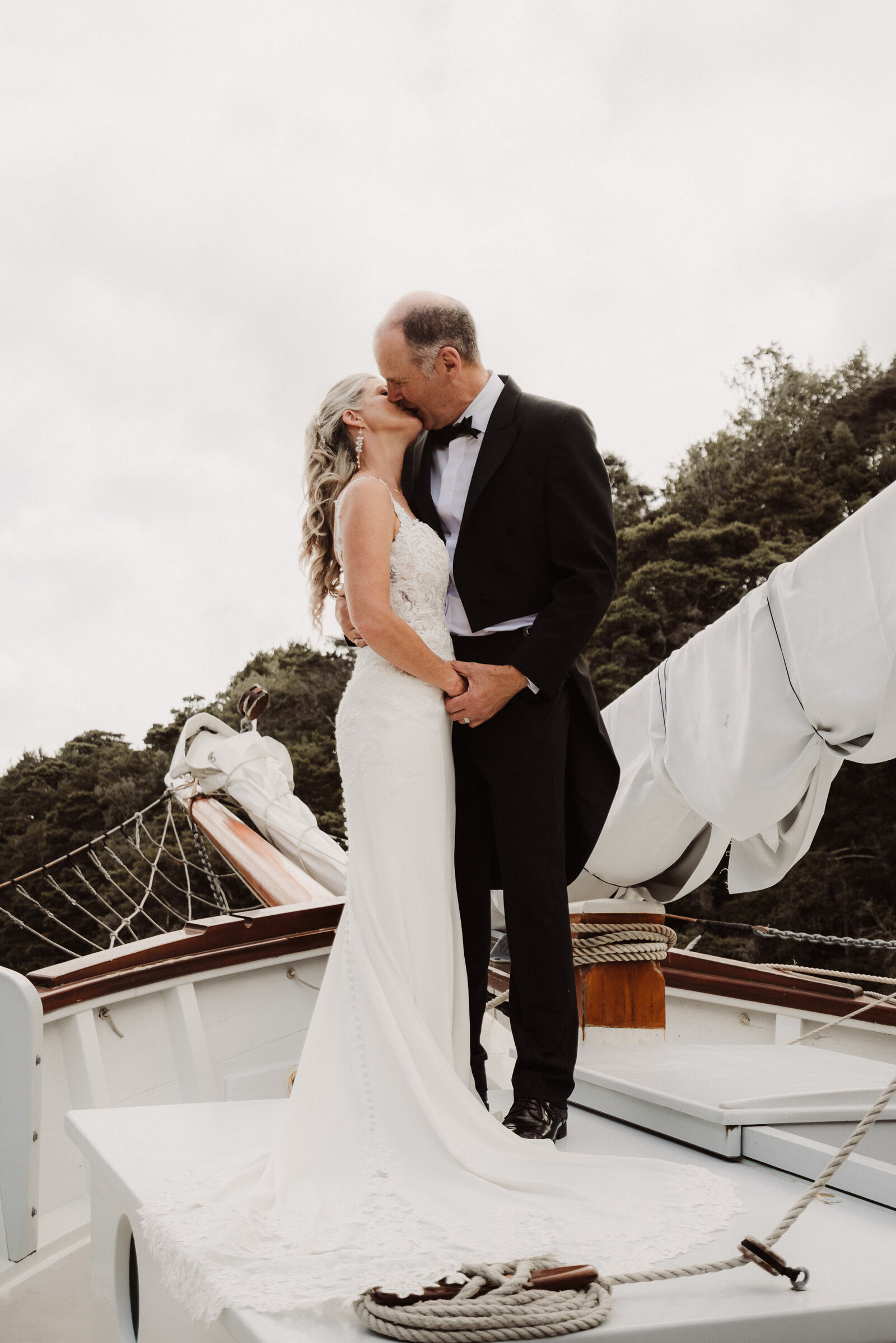 MountMaunganui-photographer-wedding-yacht-private-102-2