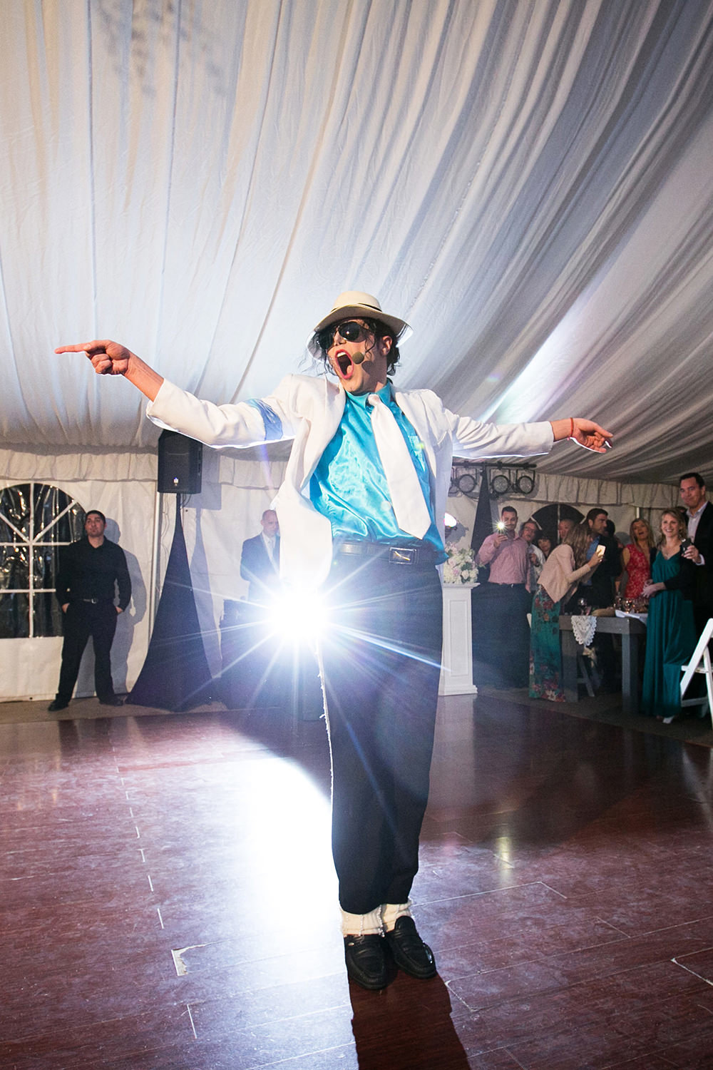 Michael Jackson puts on an amazing performance at this Twin Oaks Wedding Reception