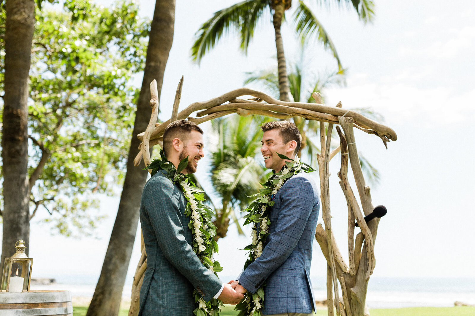 grooms-gay-wedding-olowalu-maui-054