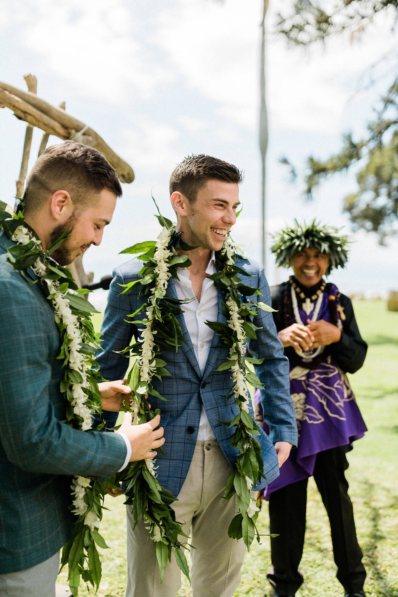grooms-gay-wedding-olowalu-maui-048