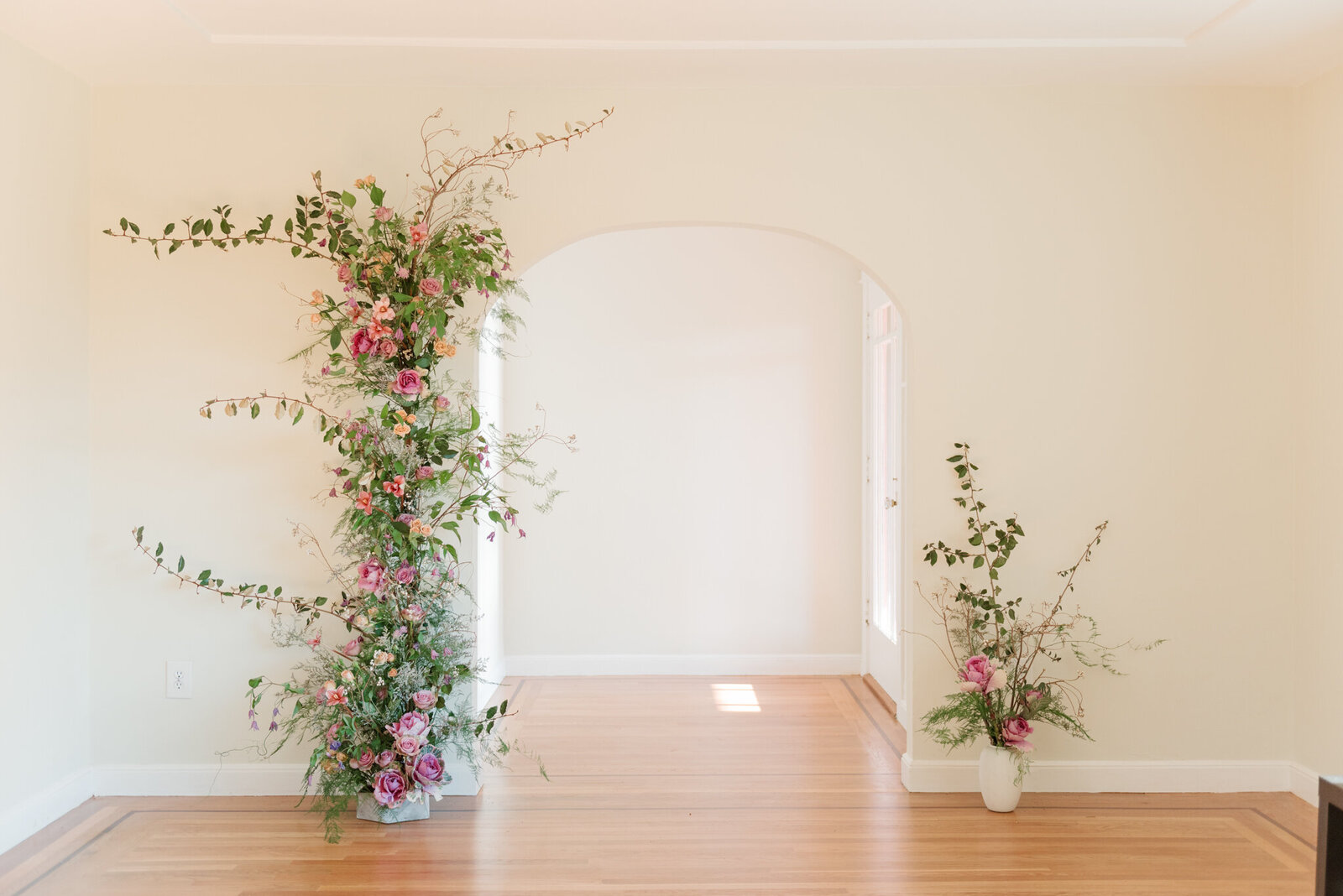 flower illusion arch