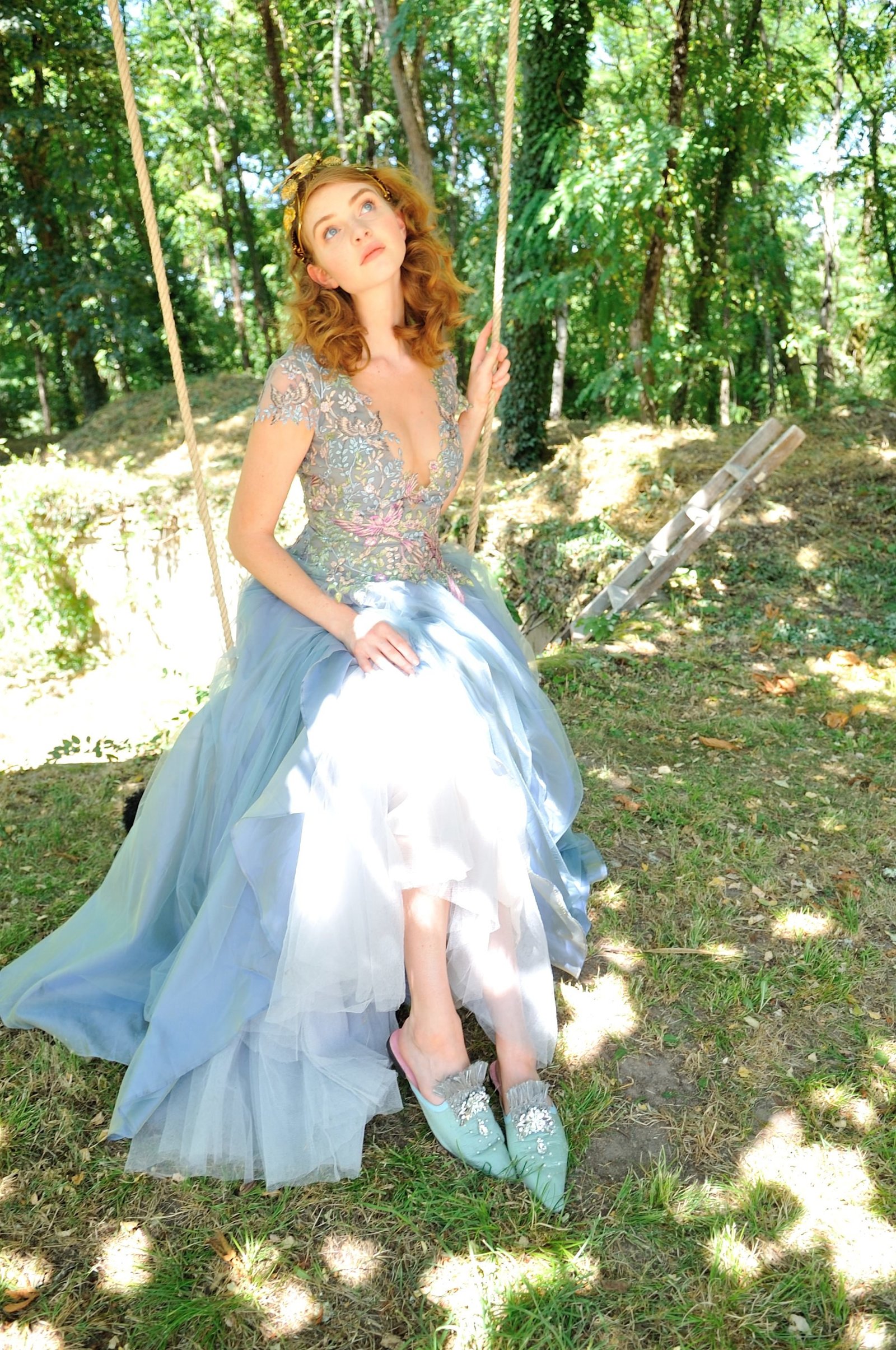 Blue-embroidered-tulle-wedding-dress-JoanneFlemingDesign-BruceSmithPhoto (17)