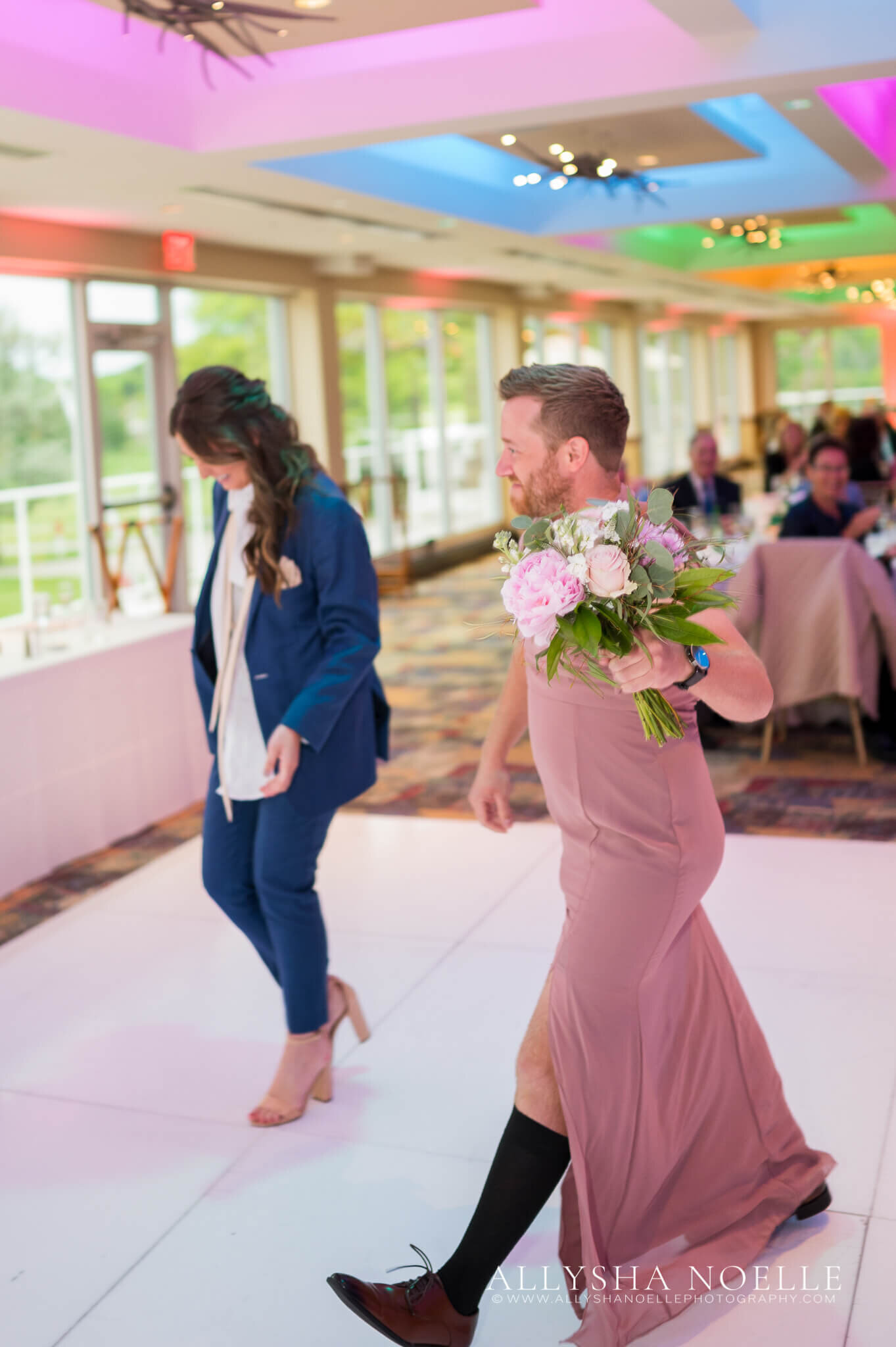 Wedding-at-River-Club-of-Mequon-700